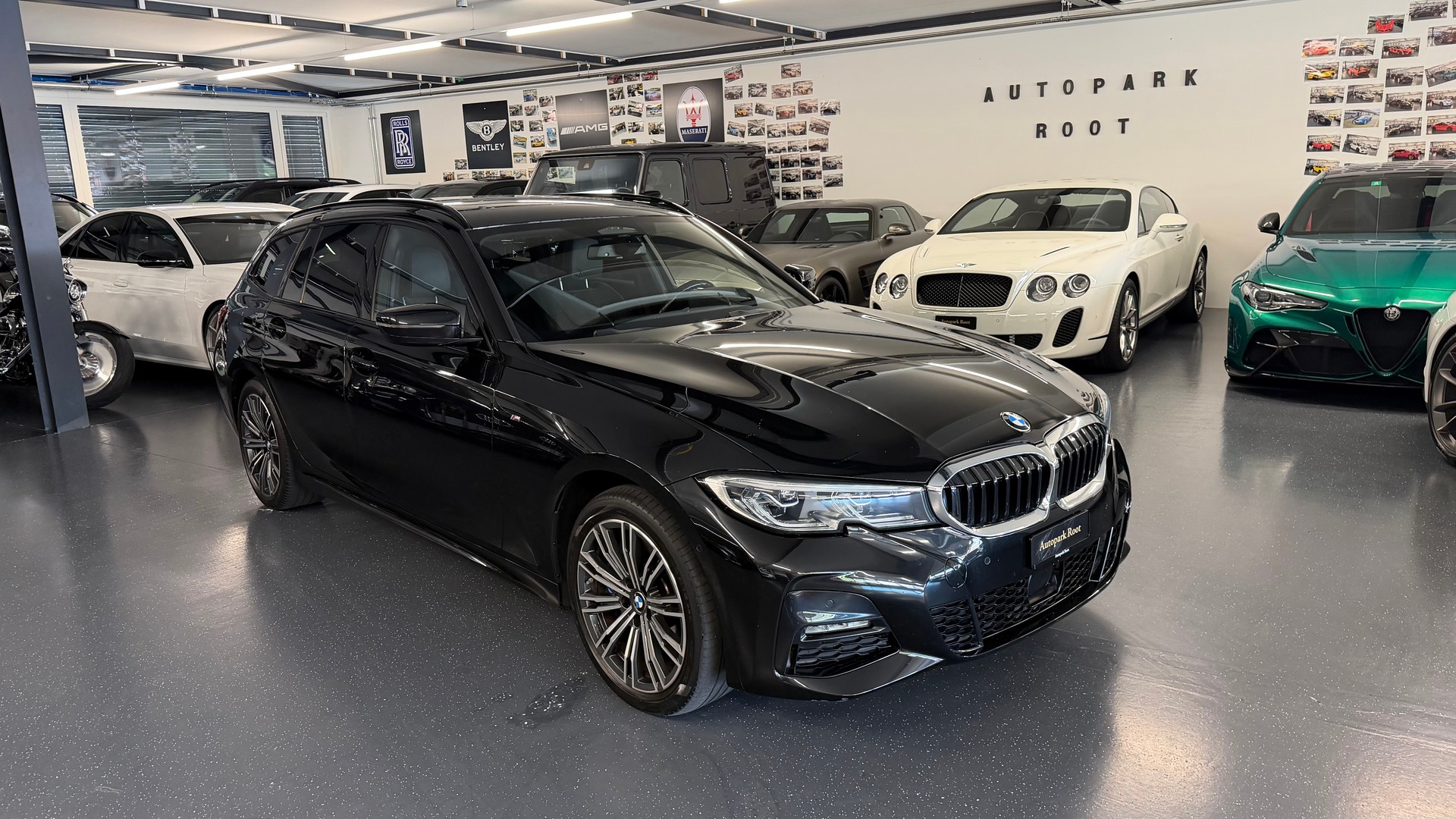 BMW 330e x DriveTouring Pure M Sport Steptronic-image-10