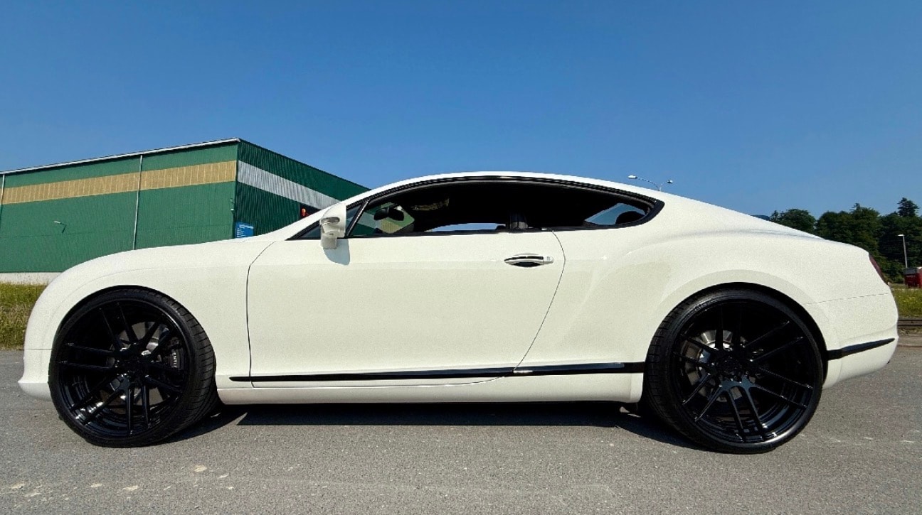BENTLEY GT-image-1