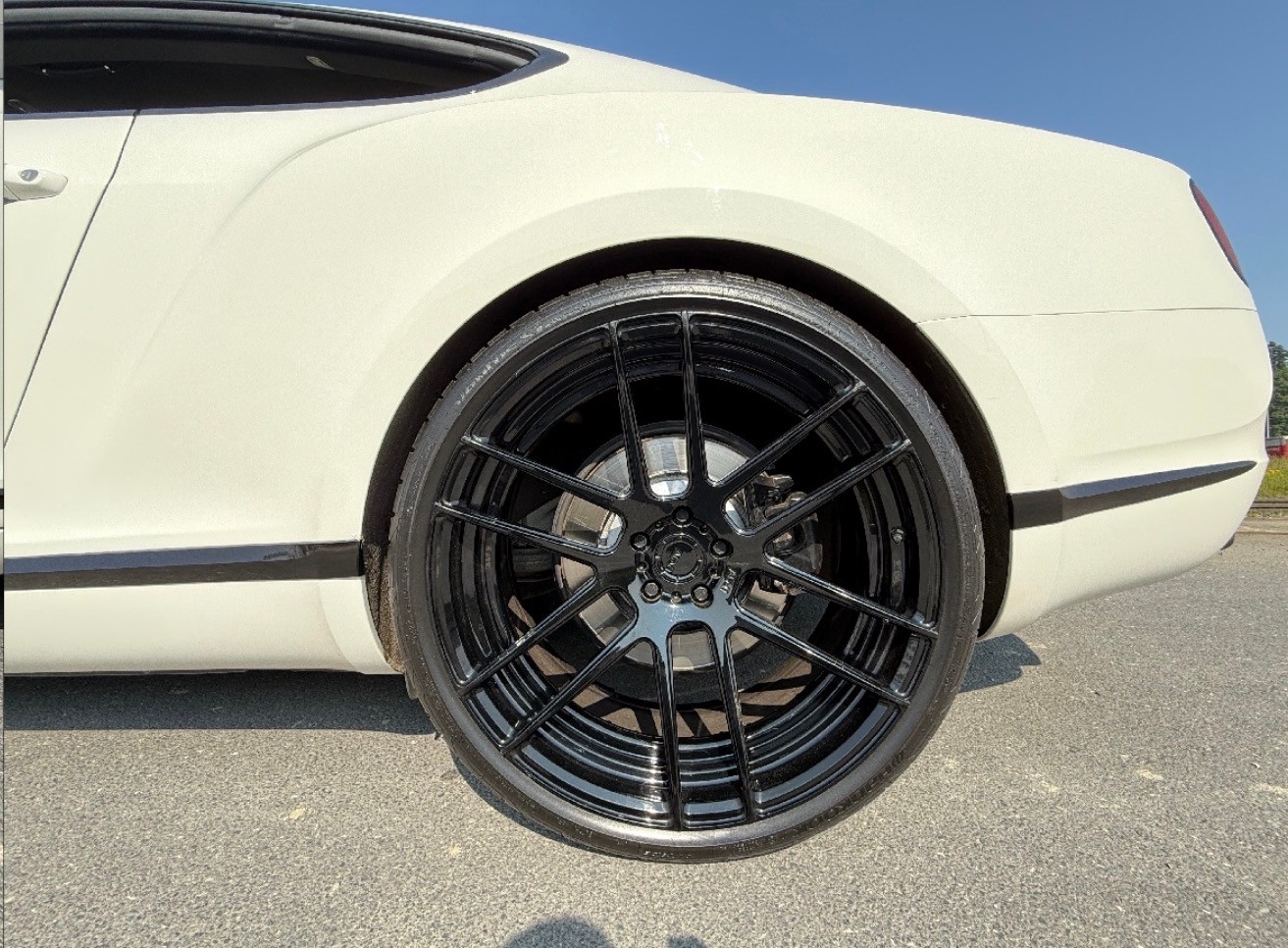 BENTLEY GT-image-2