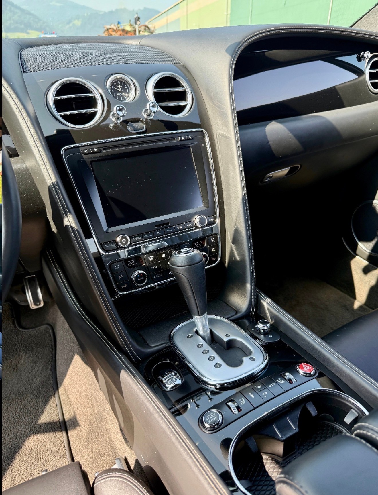 BENTLEY GT-image-4