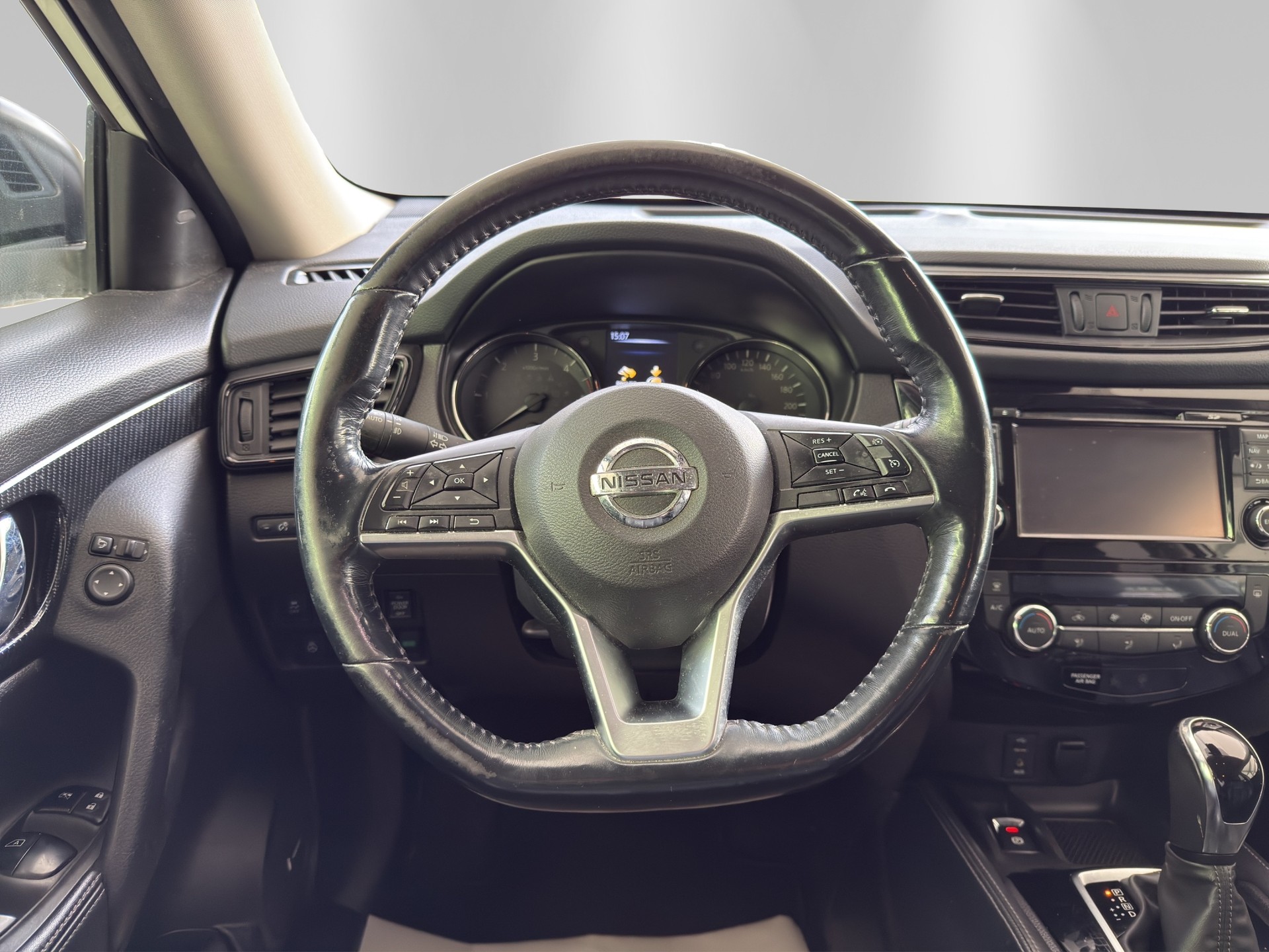 NISSAN X-Trail 2.0 dCi tekna Xtronic CVT ALL-MODE 4x4-image-9