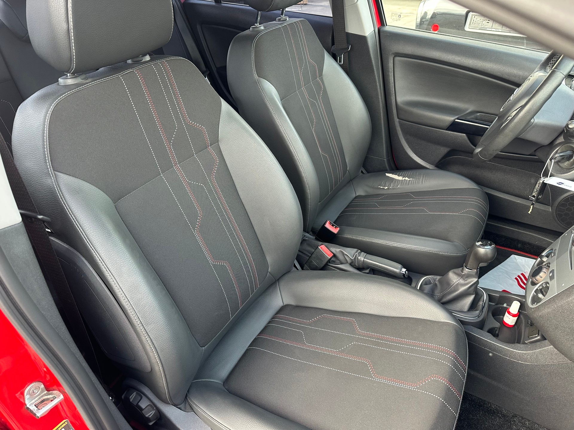 OPEL Corsa 1.4 TP Anniversary Edition-image-6