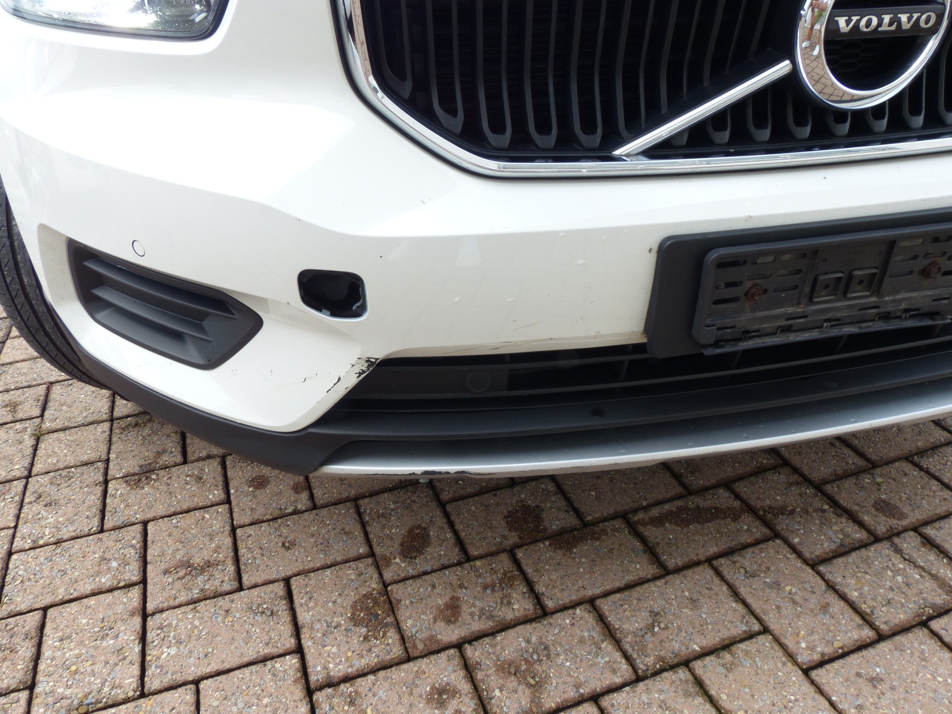 VOLVO XC40 T3 Momentum-image-20