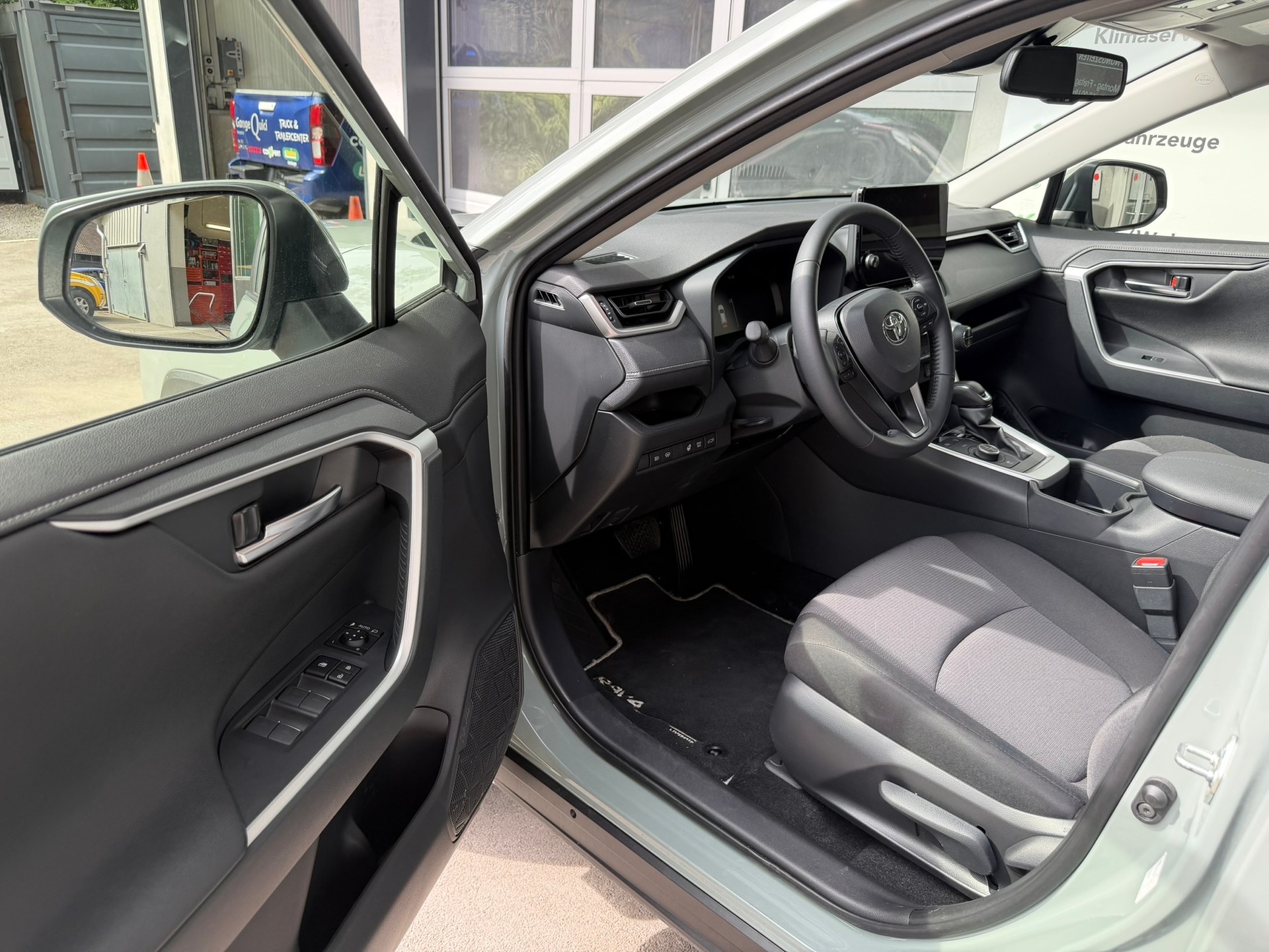 TOYOTA RAV-4 2.5 HSD Style e-CVT 4WD-image-9