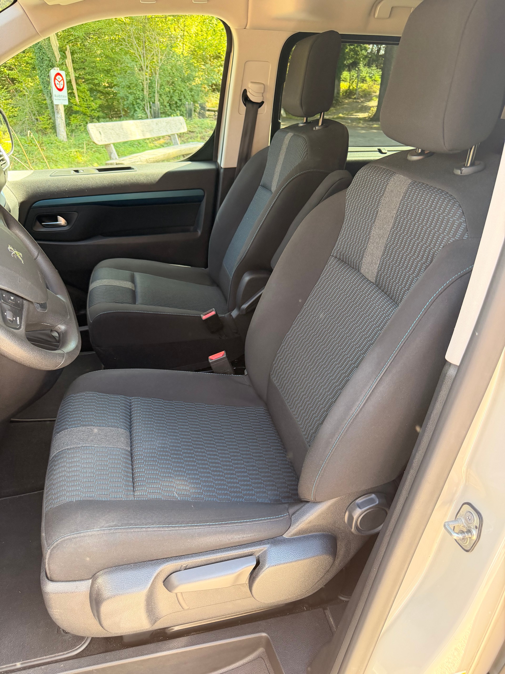 PEUGEOT 2.0 BlueHDi 150 Active S/S-image-4