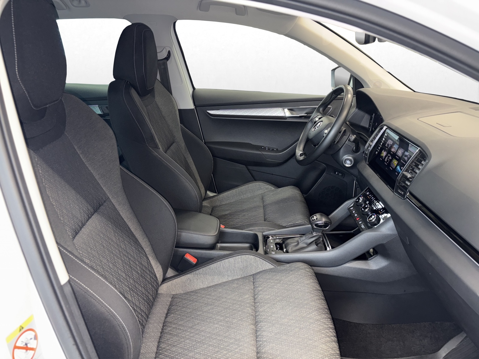 SKODA Karoq 2.0 TDI Style 4x4 DSG-image-15