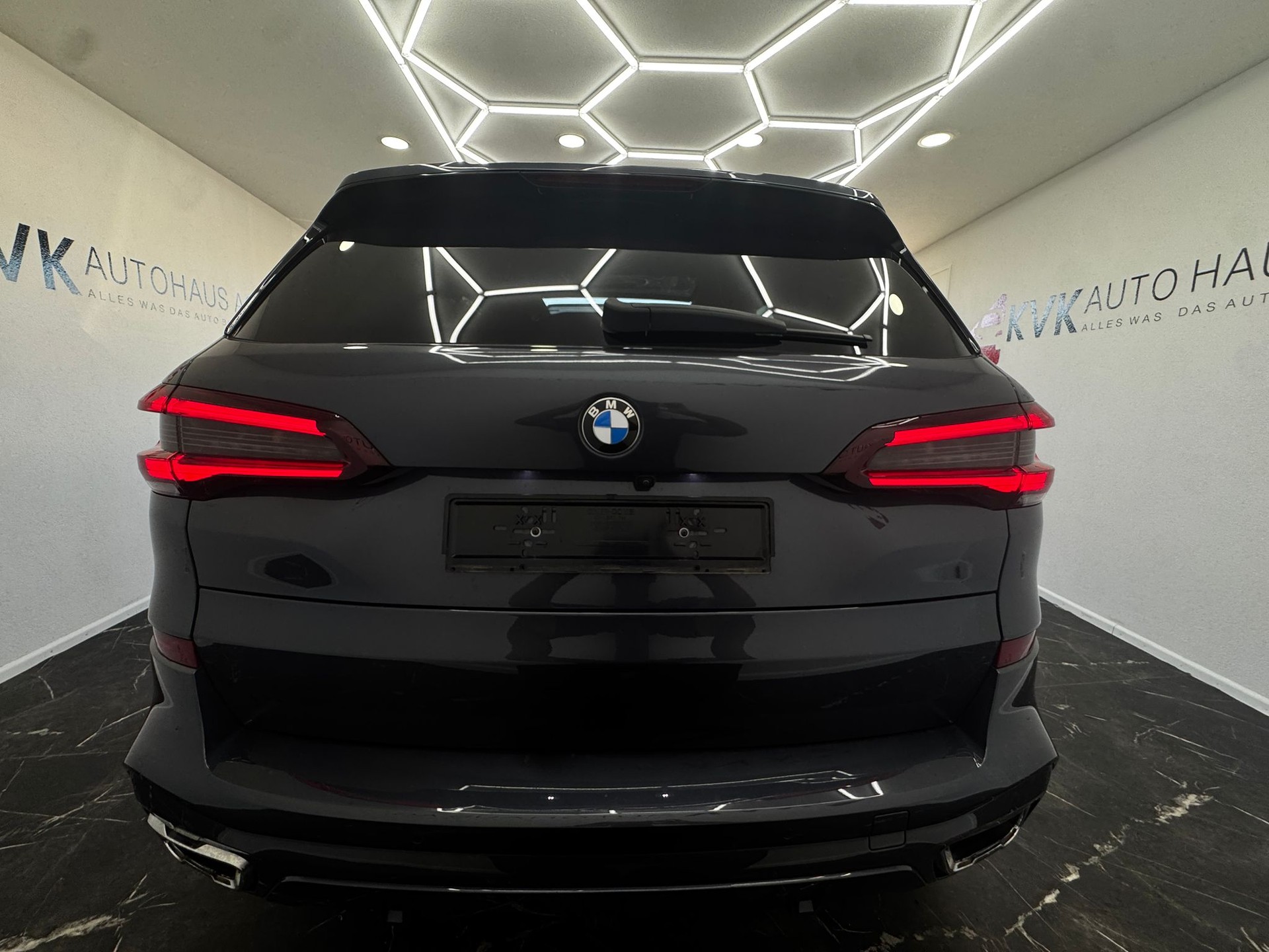 BMW X5 xDrive 48V 30d M Sport Steptronic | Vollaustattung | CH-Fahrzeug | Panorama | Gratis Service |-image-9