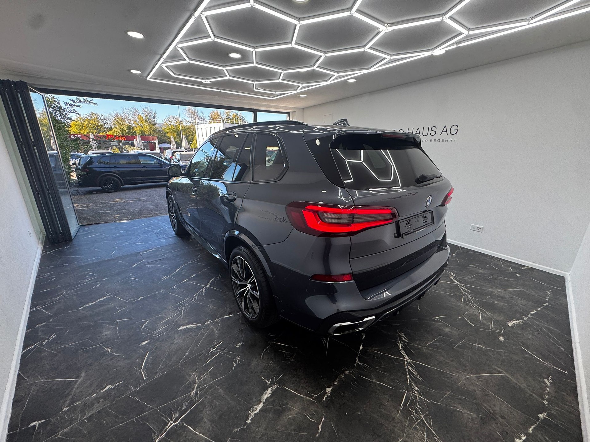 BMW X5 xDrive 48V 30d M Sport Steptronic | Vollaustattung | CH-Fahrzeug | Panorama | Gratis Service |-image-7