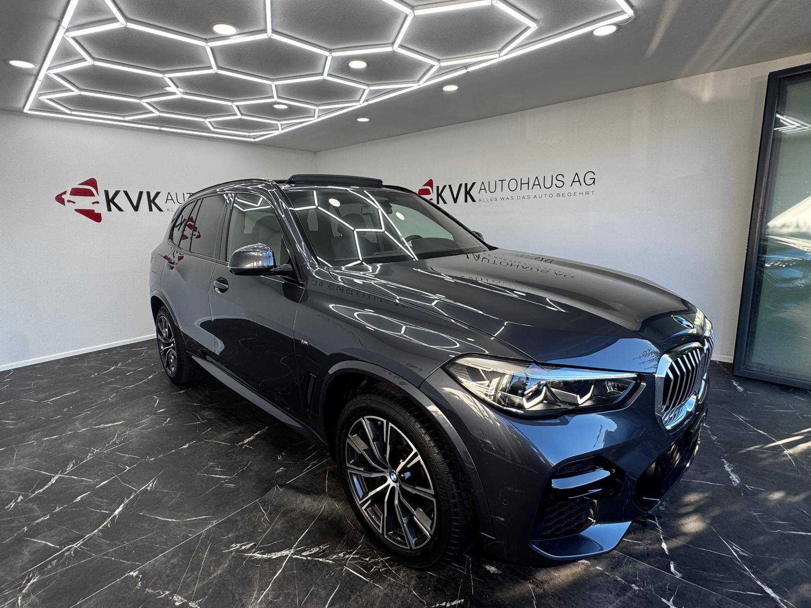 BMW X5 xDrive 48V 30d M Sport Steptronic | Vollaustattung | CH-Fahrzeug | Panorama | Gratis Service |-image-3