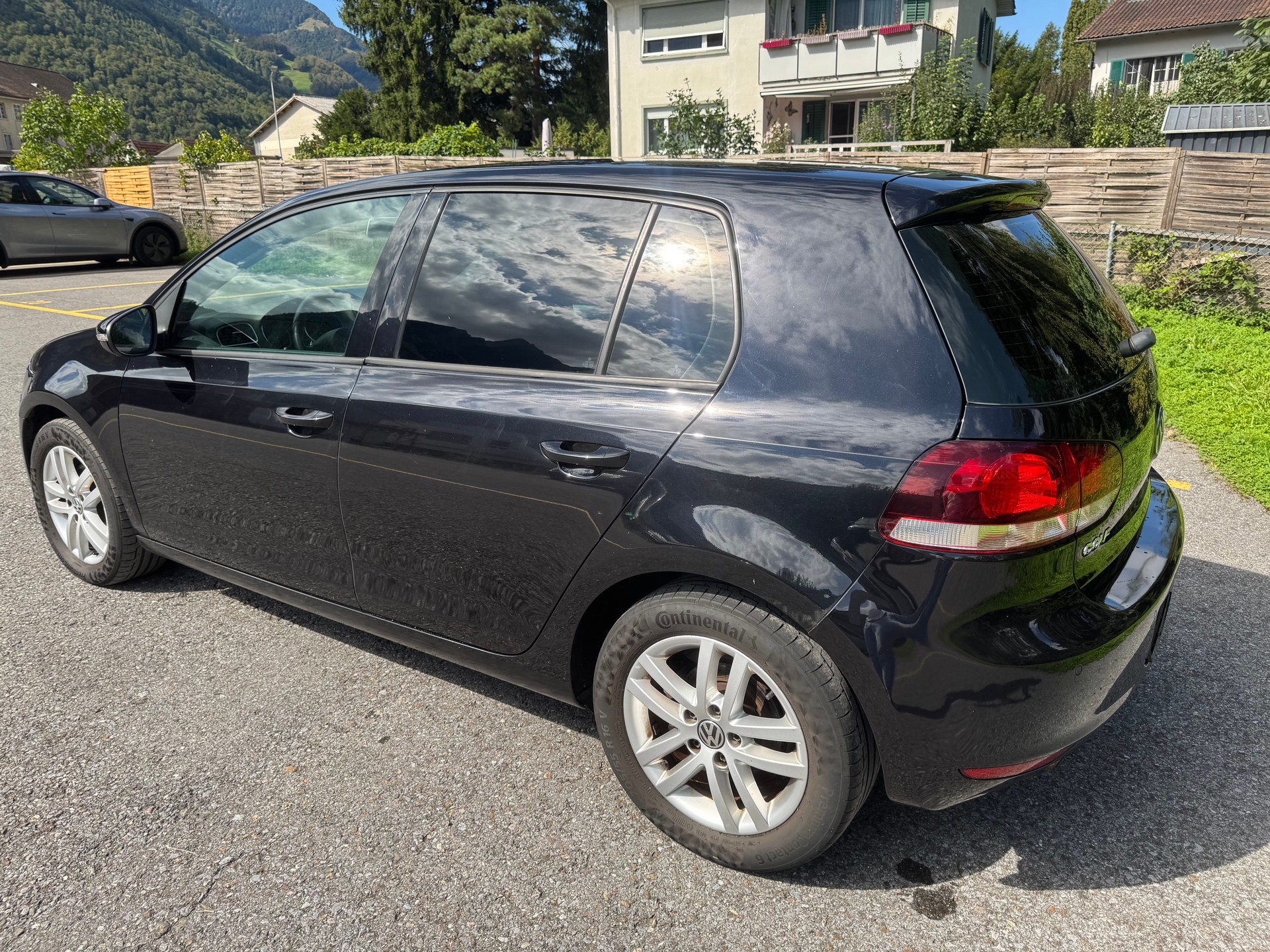 VW Golf 2.0 TDI Highline DSG-image-2