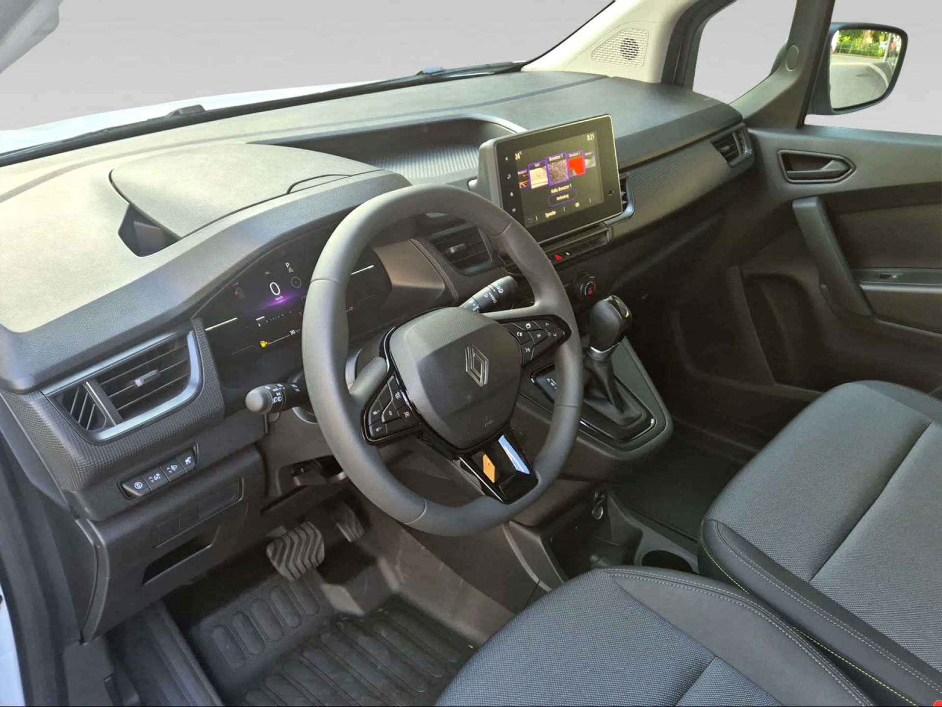 RENAULT Kangoo Van-image-4