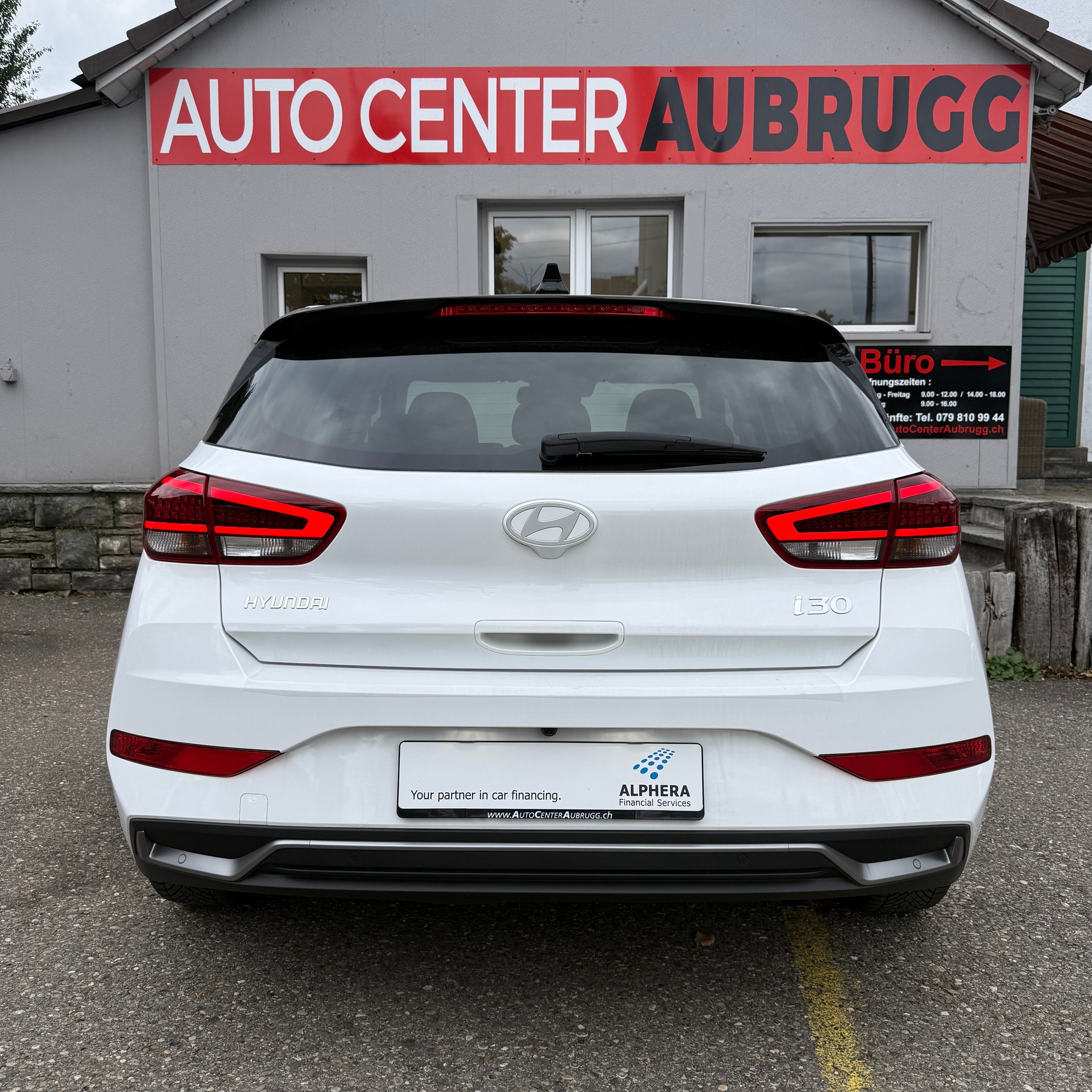 HYUNDAI i30 1.5 T-GDi Vertex 48V MH DCT *CH-FAHRZEUG*-image-5