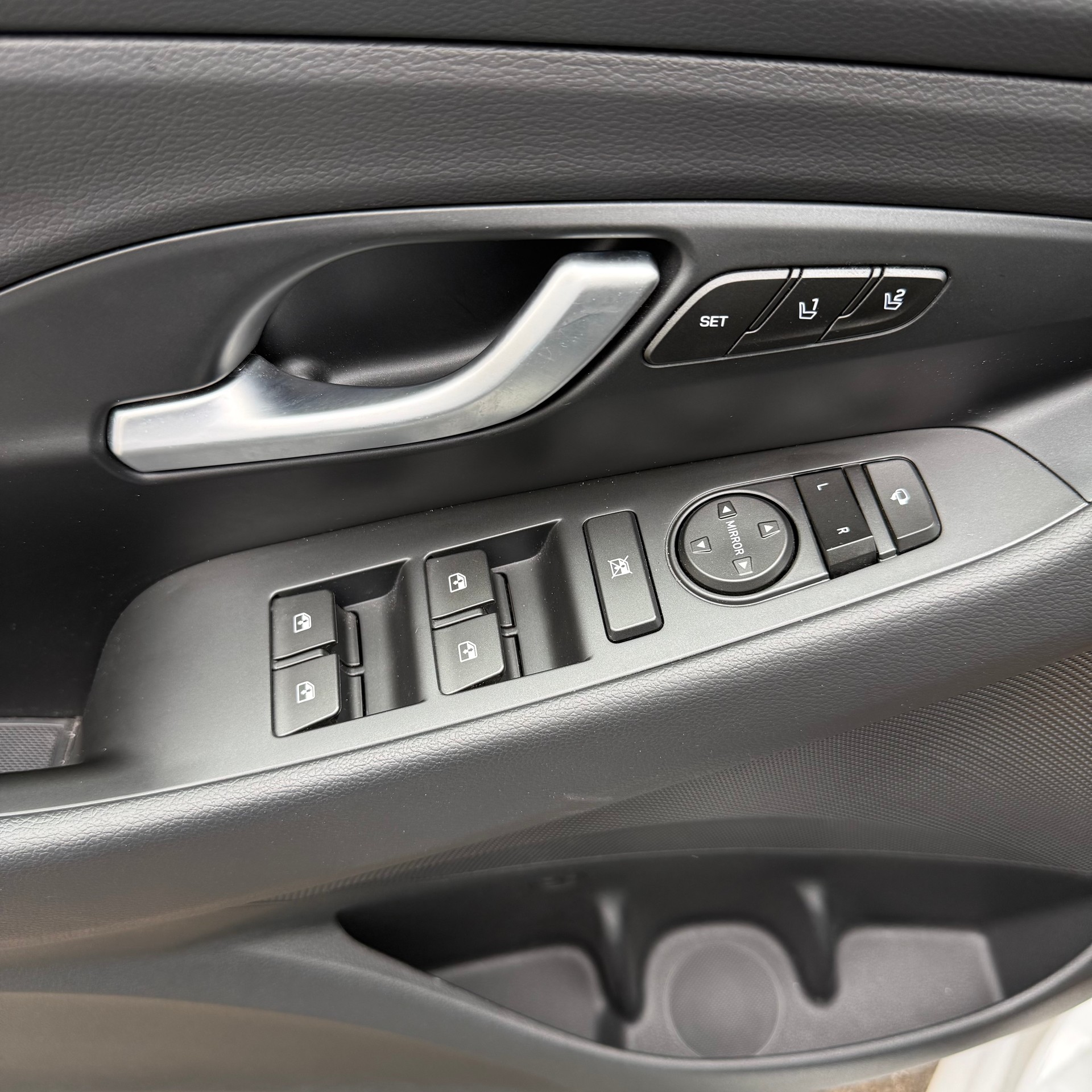 HYUNDAI i30 1.5 T-GDi Vertex 48V MH DCT *CH-FAHRZEUG*-image-23
