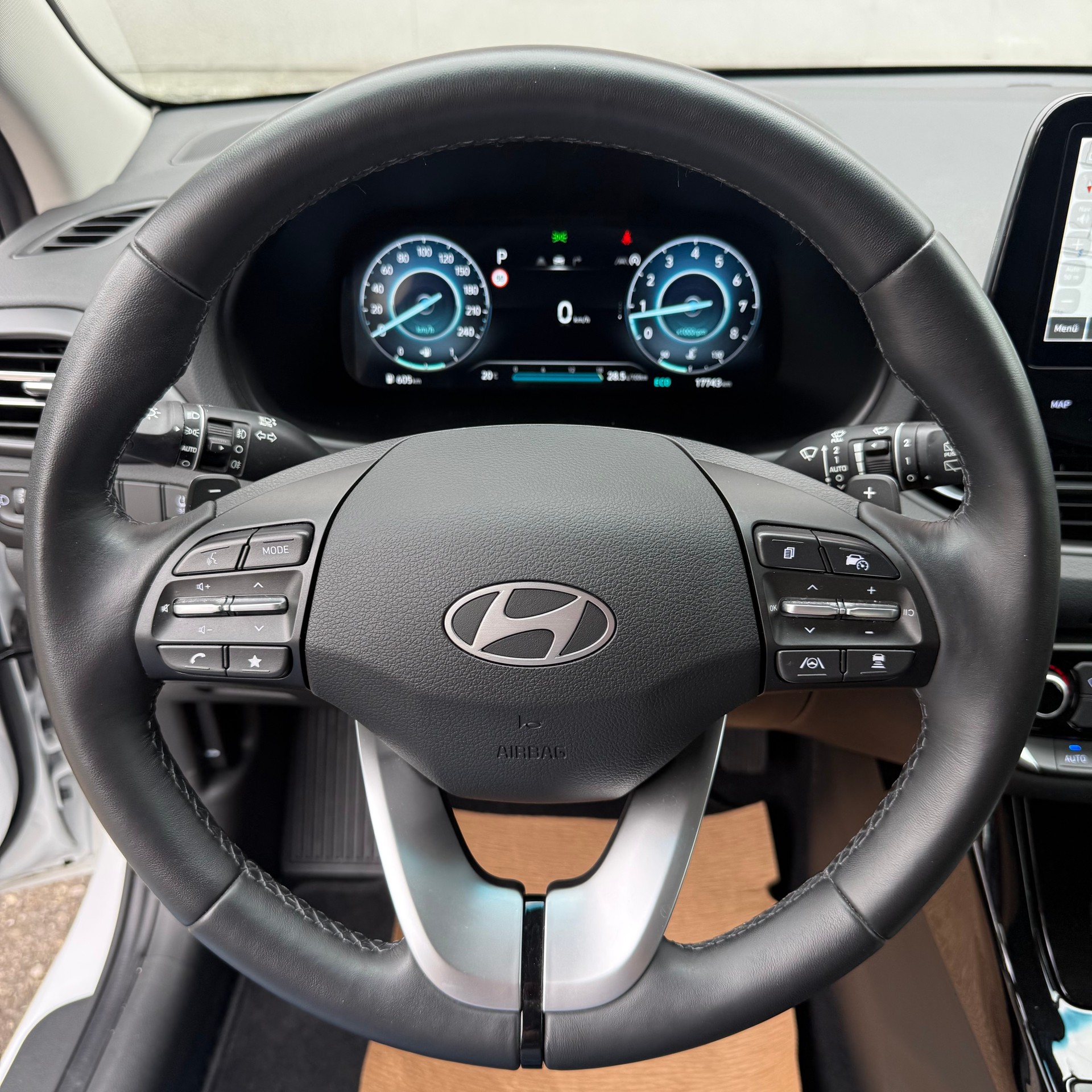 HYUNDAI i30 1.5 T-GDi Vertex 48V MH DCT *CH-FAHRZEUG*-image-19