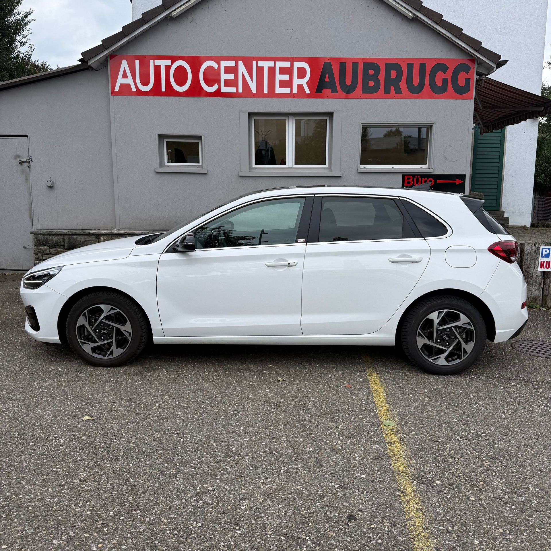 HYUNDAI i30 1.5 T-GDi Vertex 48V MH DCT *CH-FAHRZEUG*-image-6