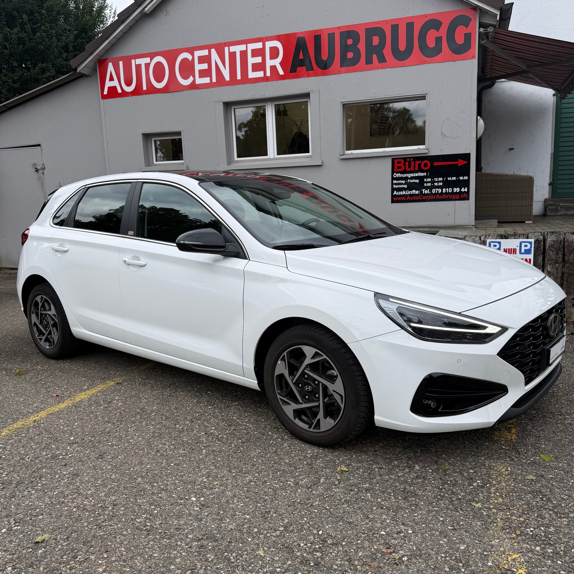 HYUNDAI i30 1.5 T-GDi Vertex 48V MH DCT *CH-FAHRZEUG*-image-8