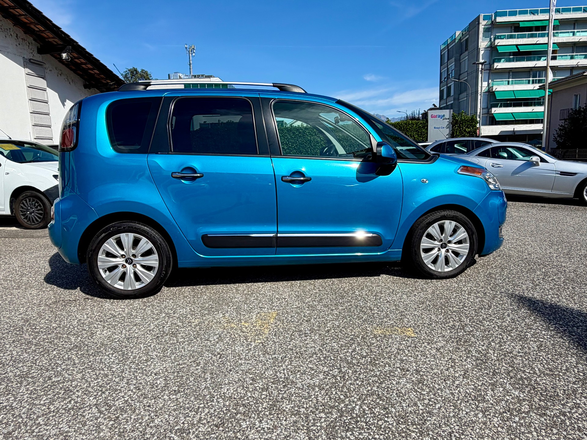CITROEN C3 Picasso 1.6 HDi Exclusive EGS6-image-2