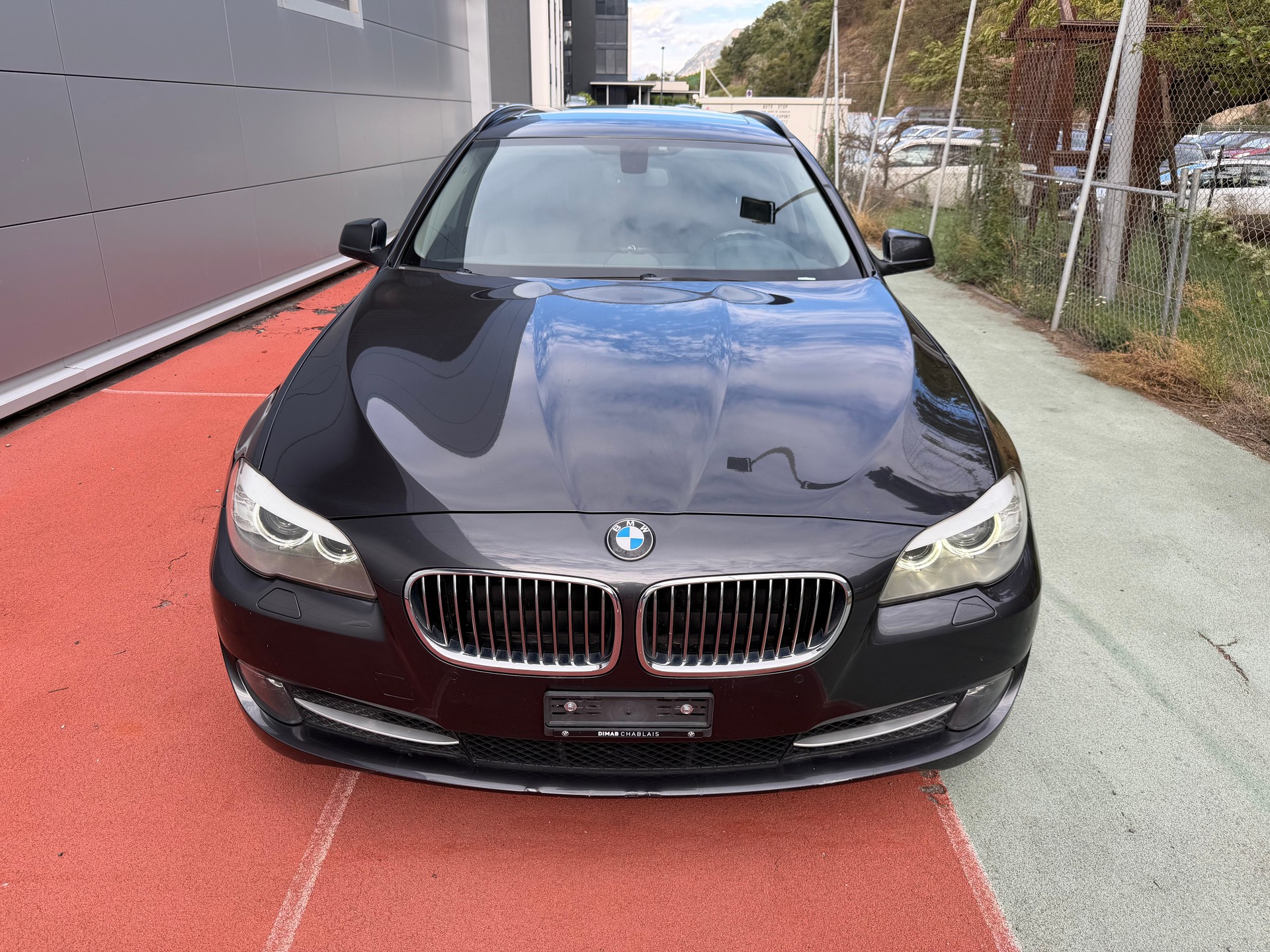 BMW 525d xDrive Touring Steptronic-image-2