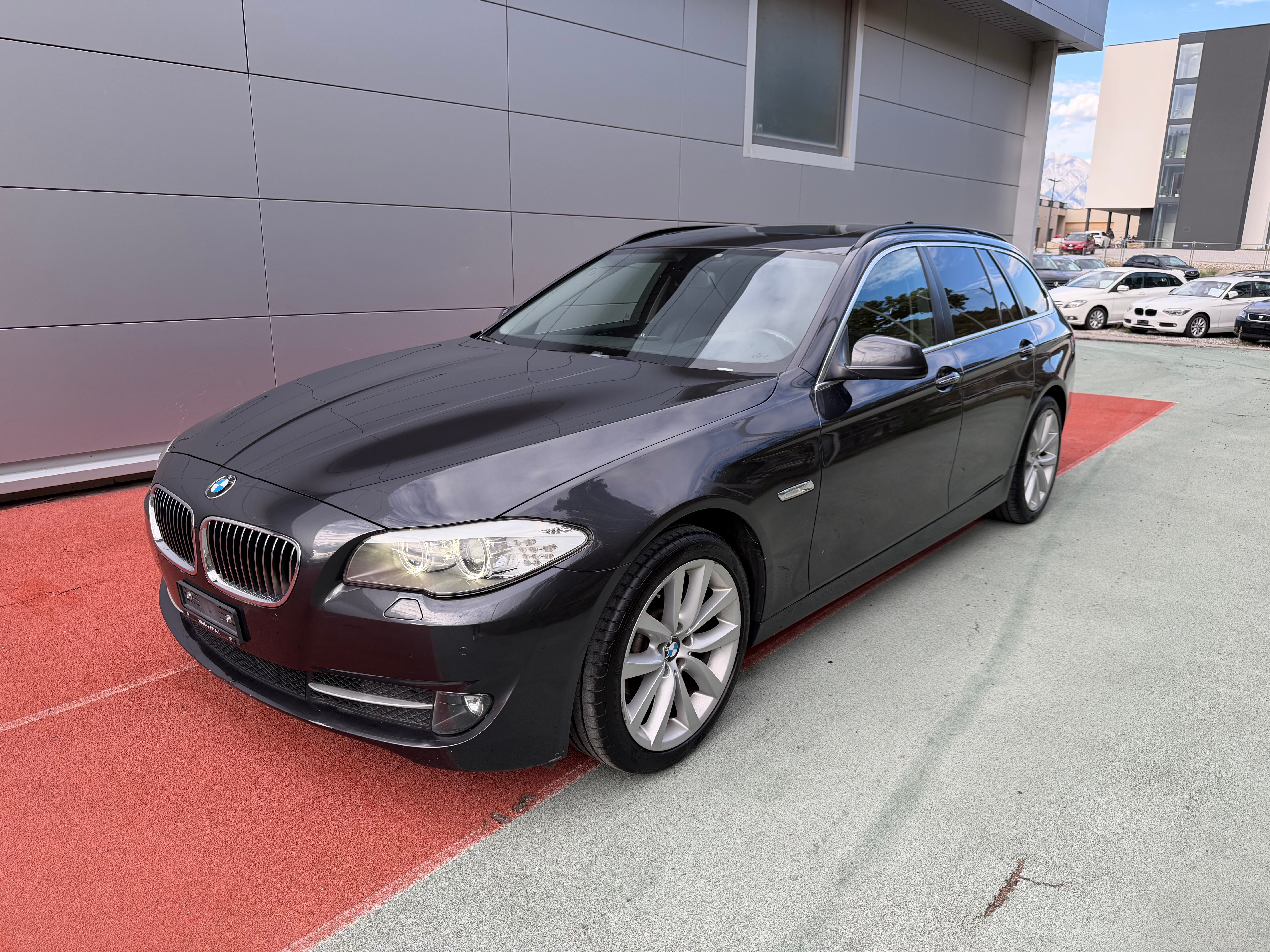 Car photo