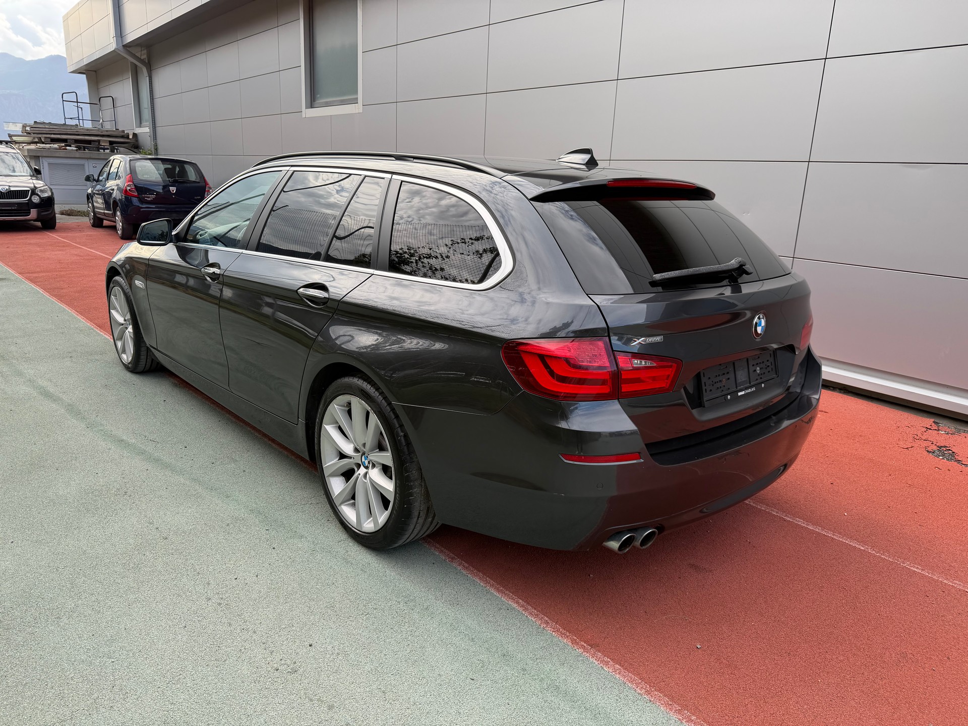 BMW 525d xDrive Touring Steptronic-image-4
