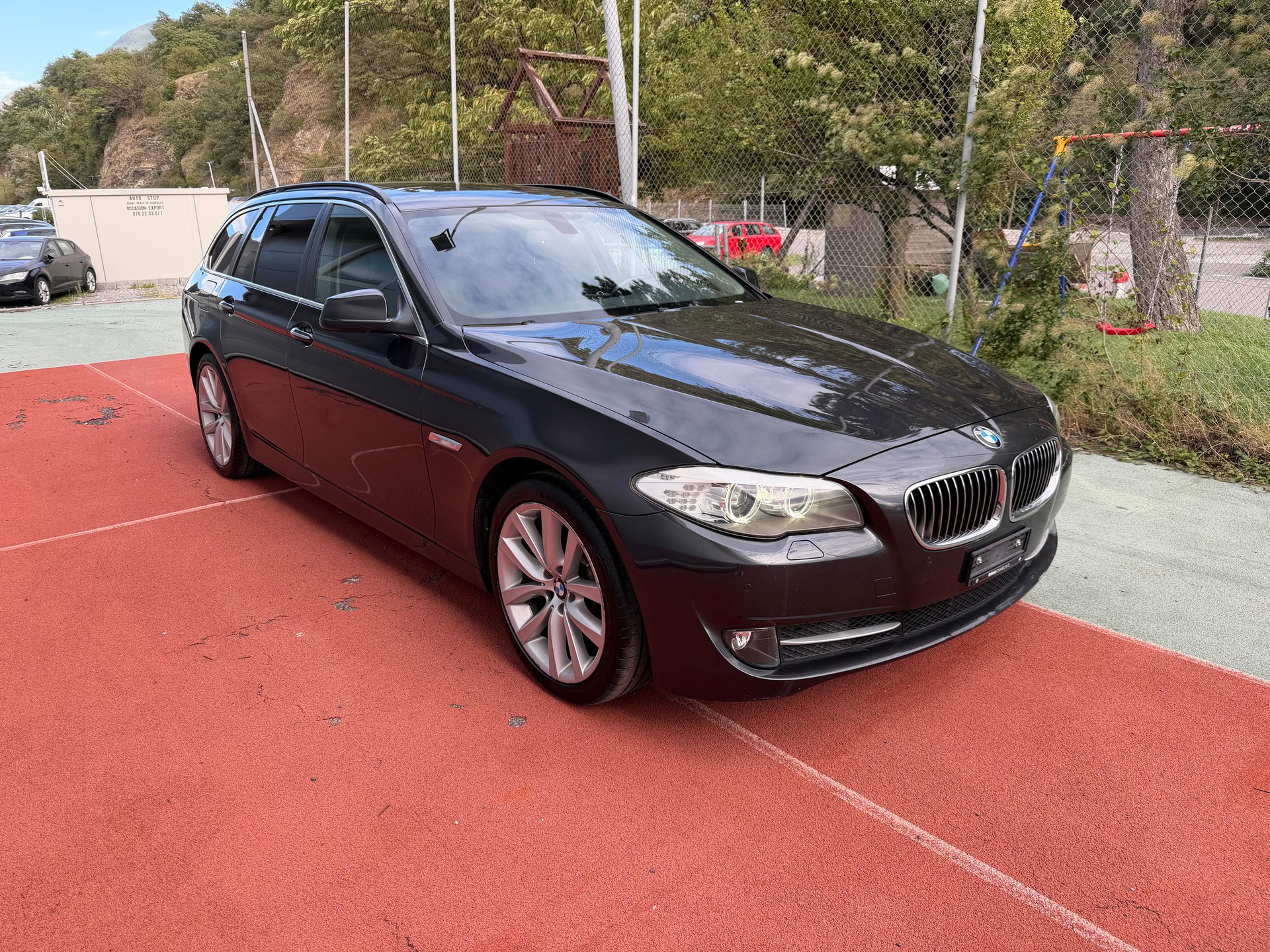 BMW 525d xDrive Touring Steptronic-image-1