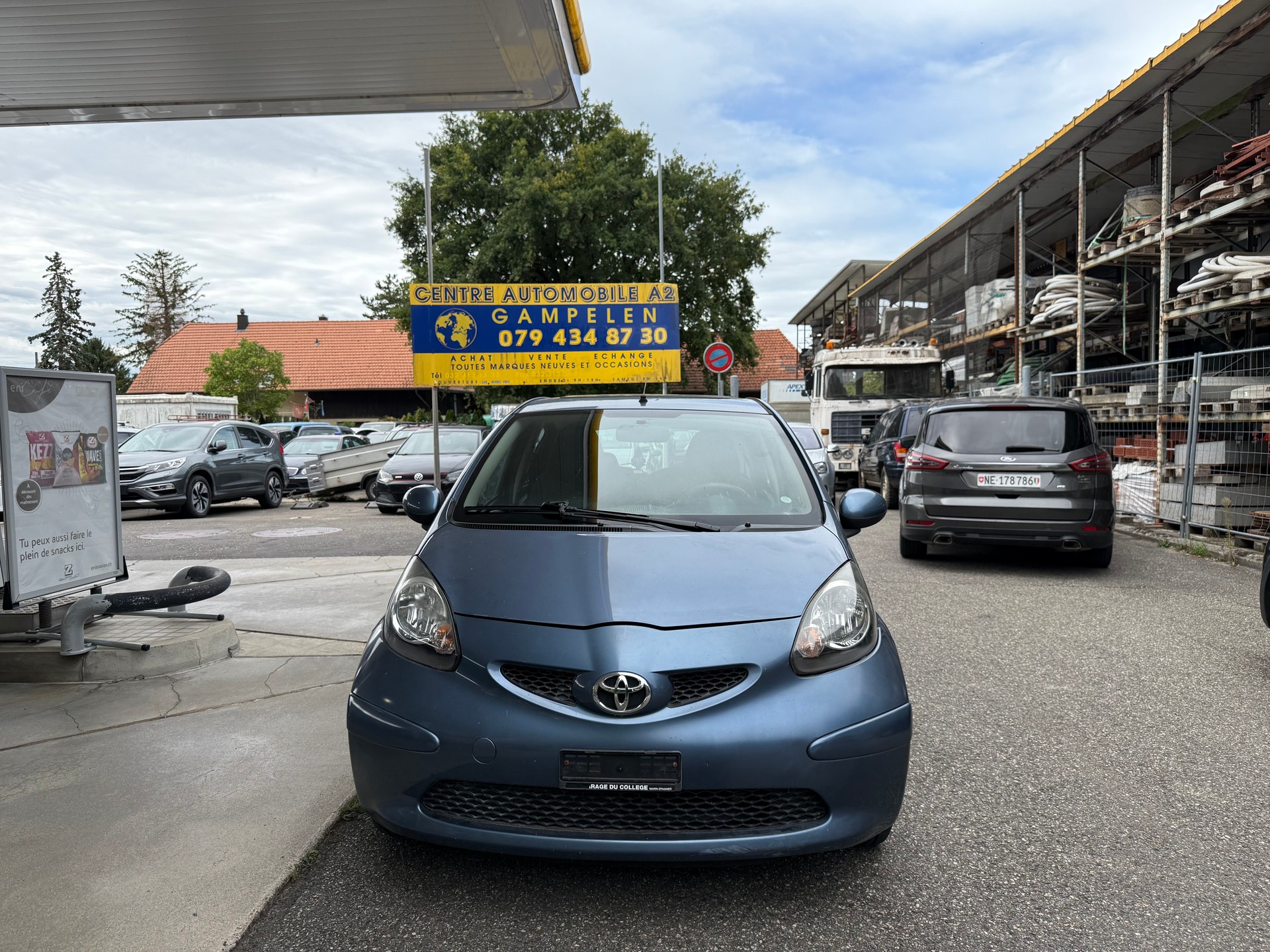 TOYOTA Aygo 1.0 blue-image-1