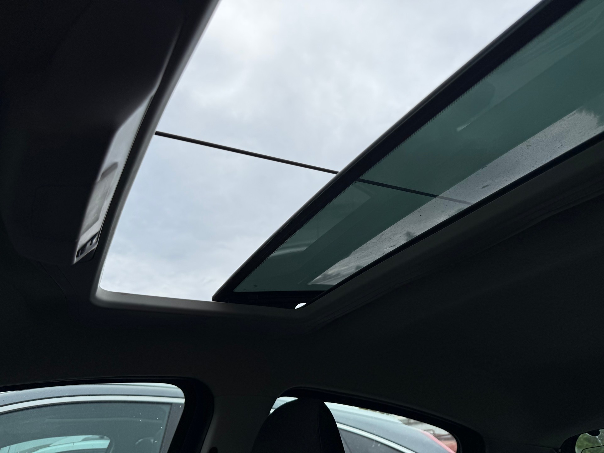 TOYOTA Aygo 1.0 blue-image-15