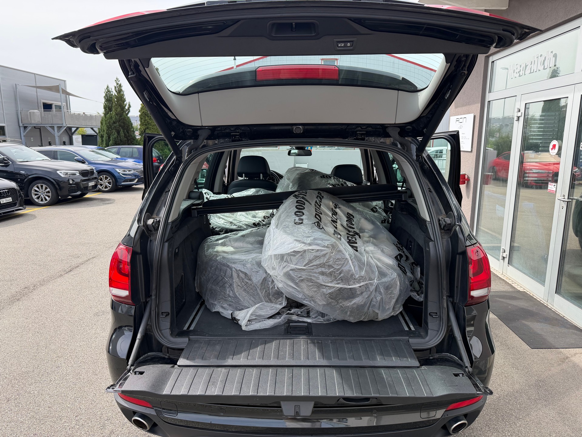 BMW X5 xDrive 30d Steptronic-image-16