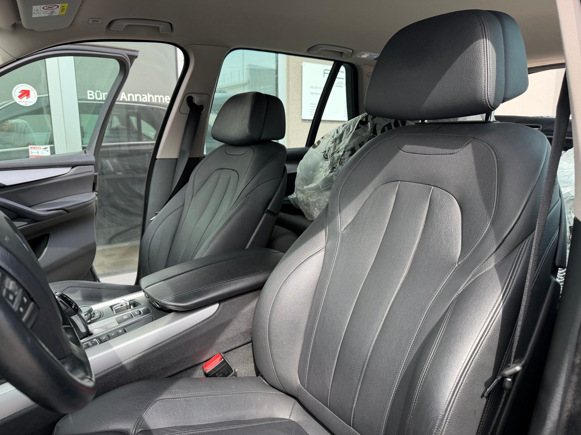 BMW X5 xDrive 30d Steptronic-image-9