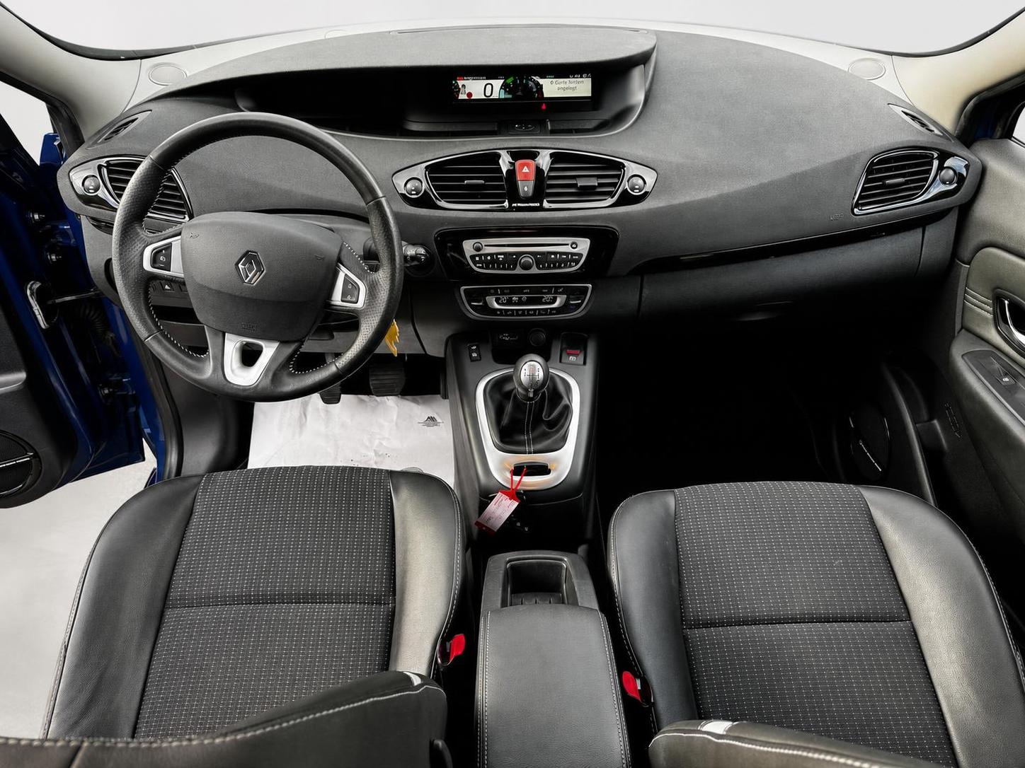 RENAULT Scénic 1.4 16V Turbo Bose 12 Monate Garantie / Frisch ab MFK-image-7