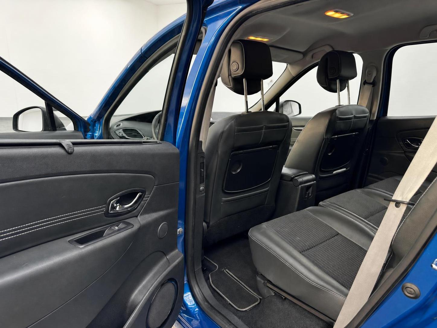 RENAULT Scénic 1.4 16V Turbo Bose 12 Monate Garantie / Frisch ab MFK-image-10