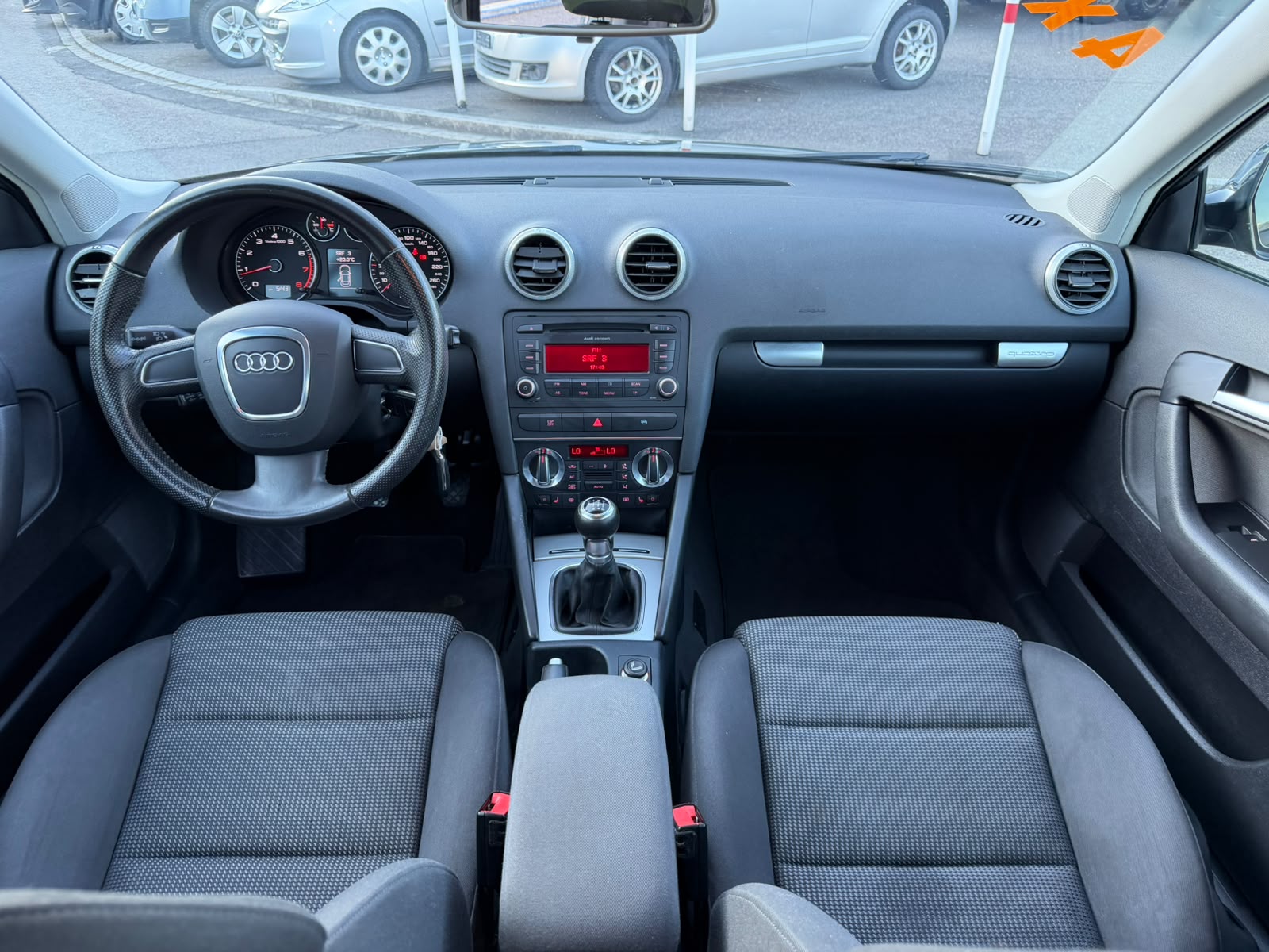 AUDI A3 Sportback 1.8 TFSI Snow quattro-image-5