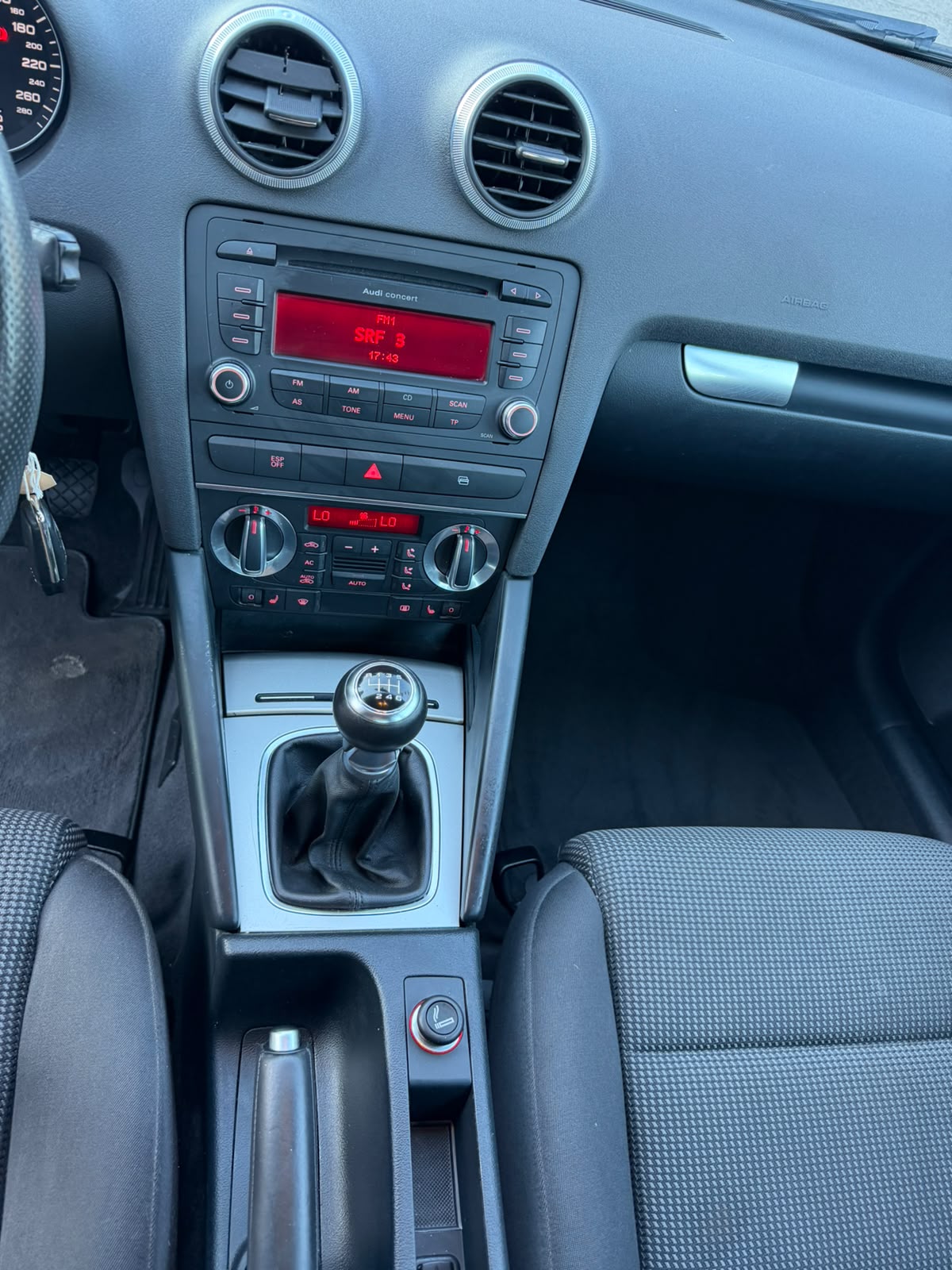 AUDI A3 Sportback 1.8 TFSI Snow quattro-image-8
