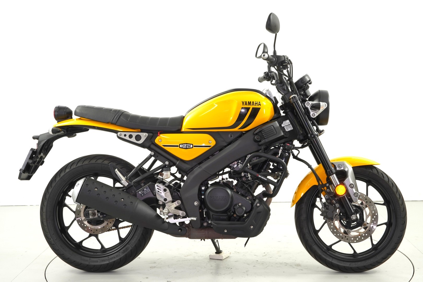 YAMAHA XSR 125 ABS-showroom-element-3