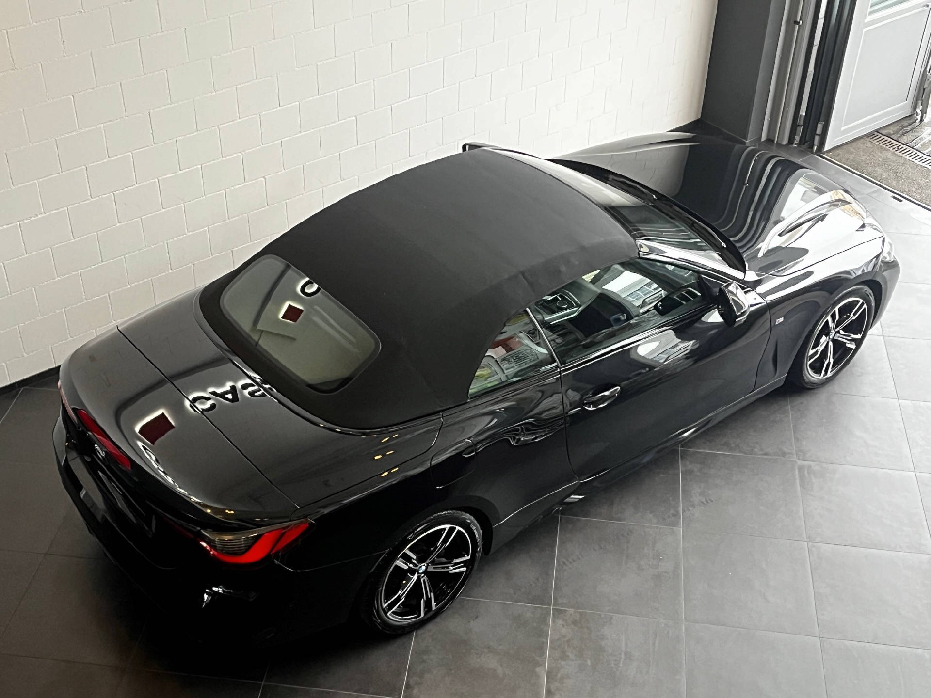 BMW 420i Cabrio M Sport-image-15