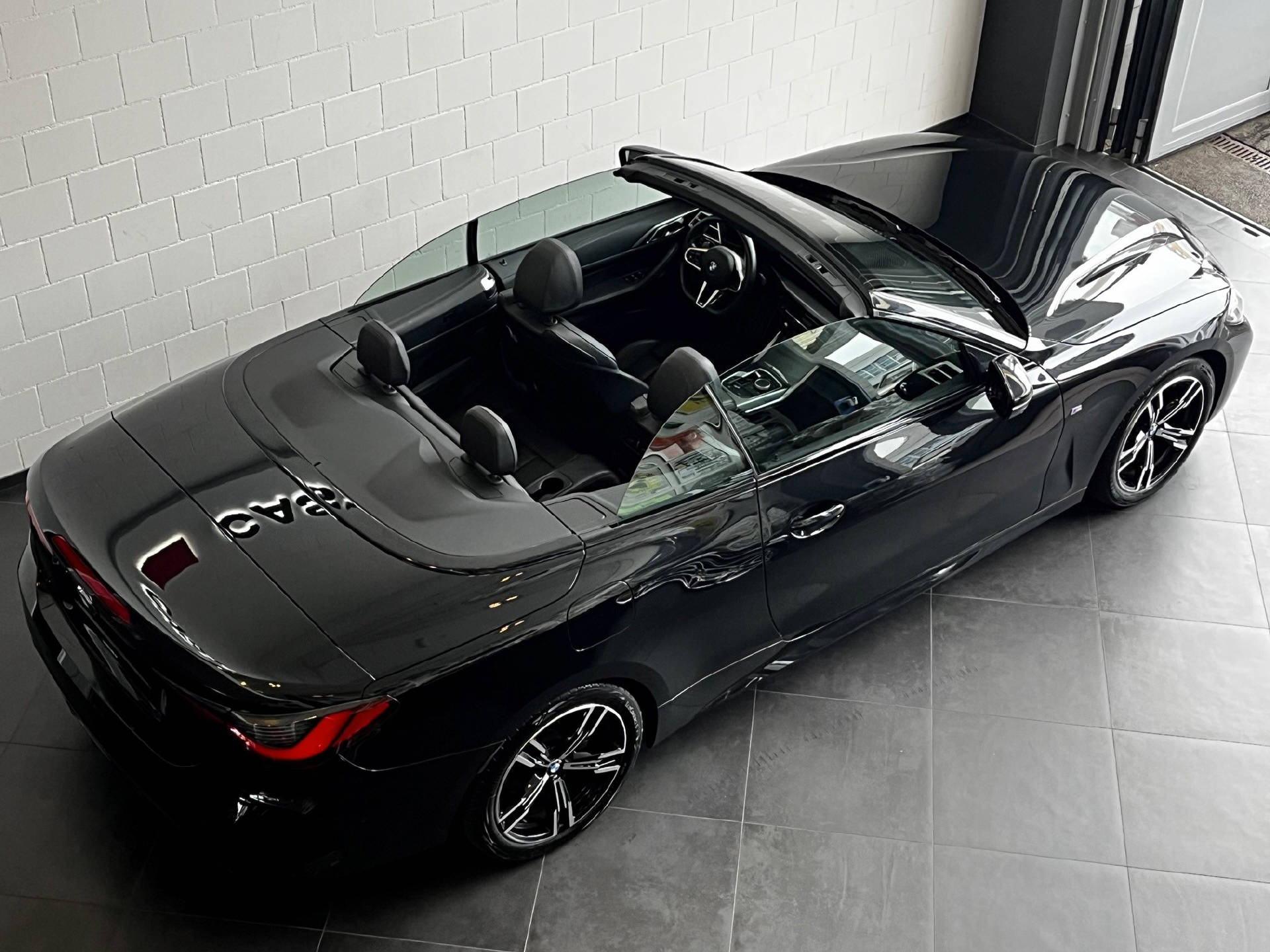 BMW 420i Cabrio M Sport-image-14