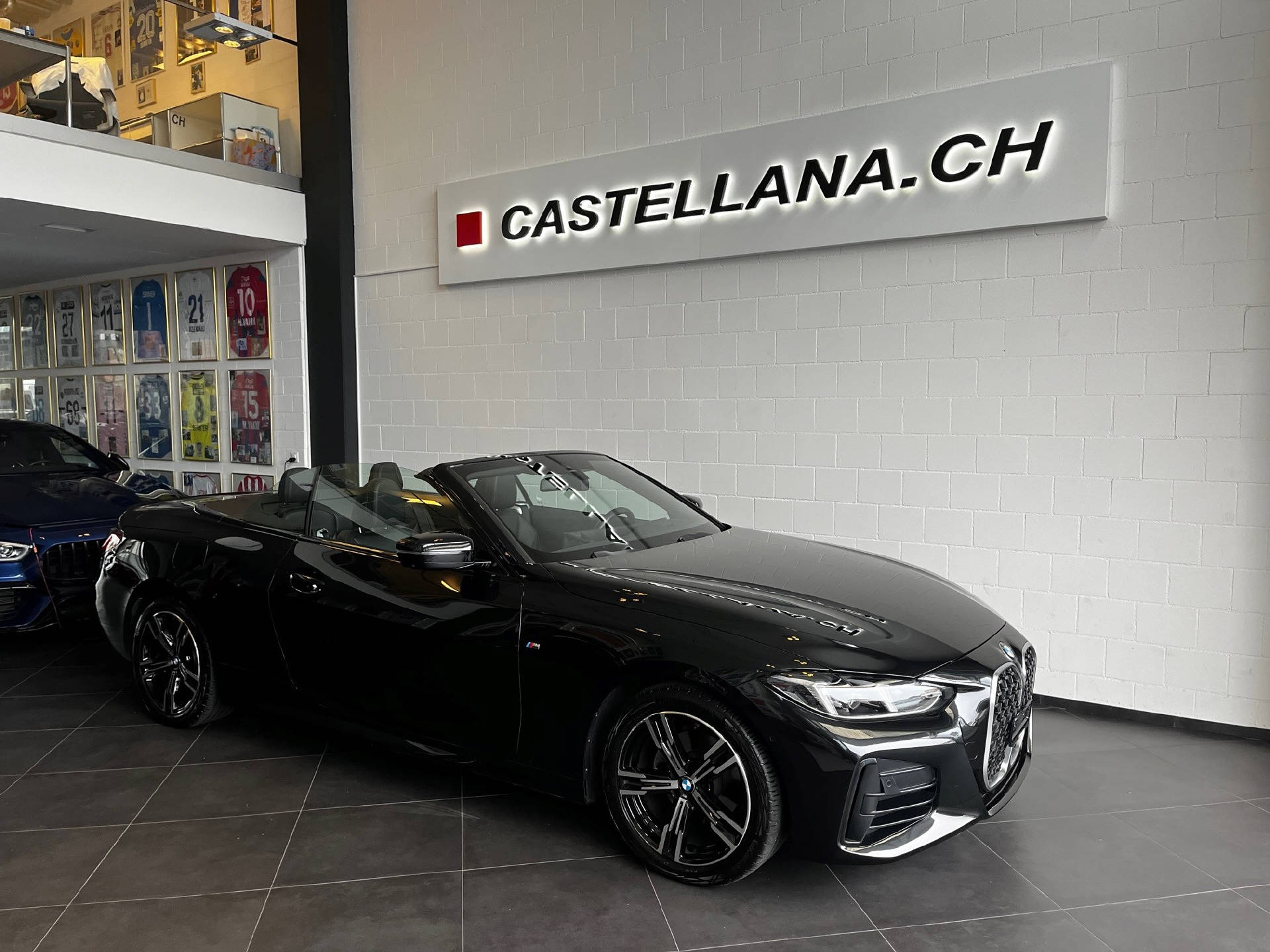 BMW 420i Cabrio M Sport-image-0