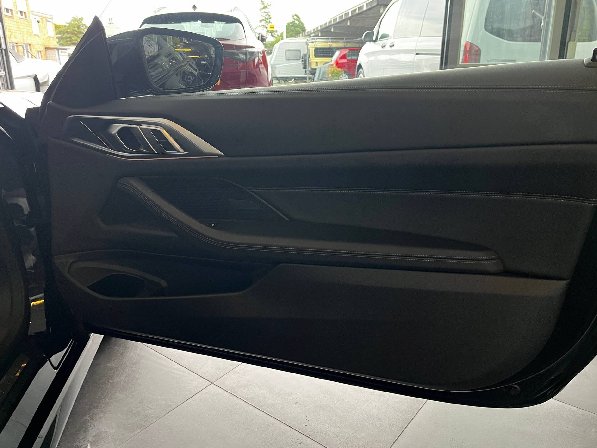 BMW 420i Cabrio M Sport-image-29
