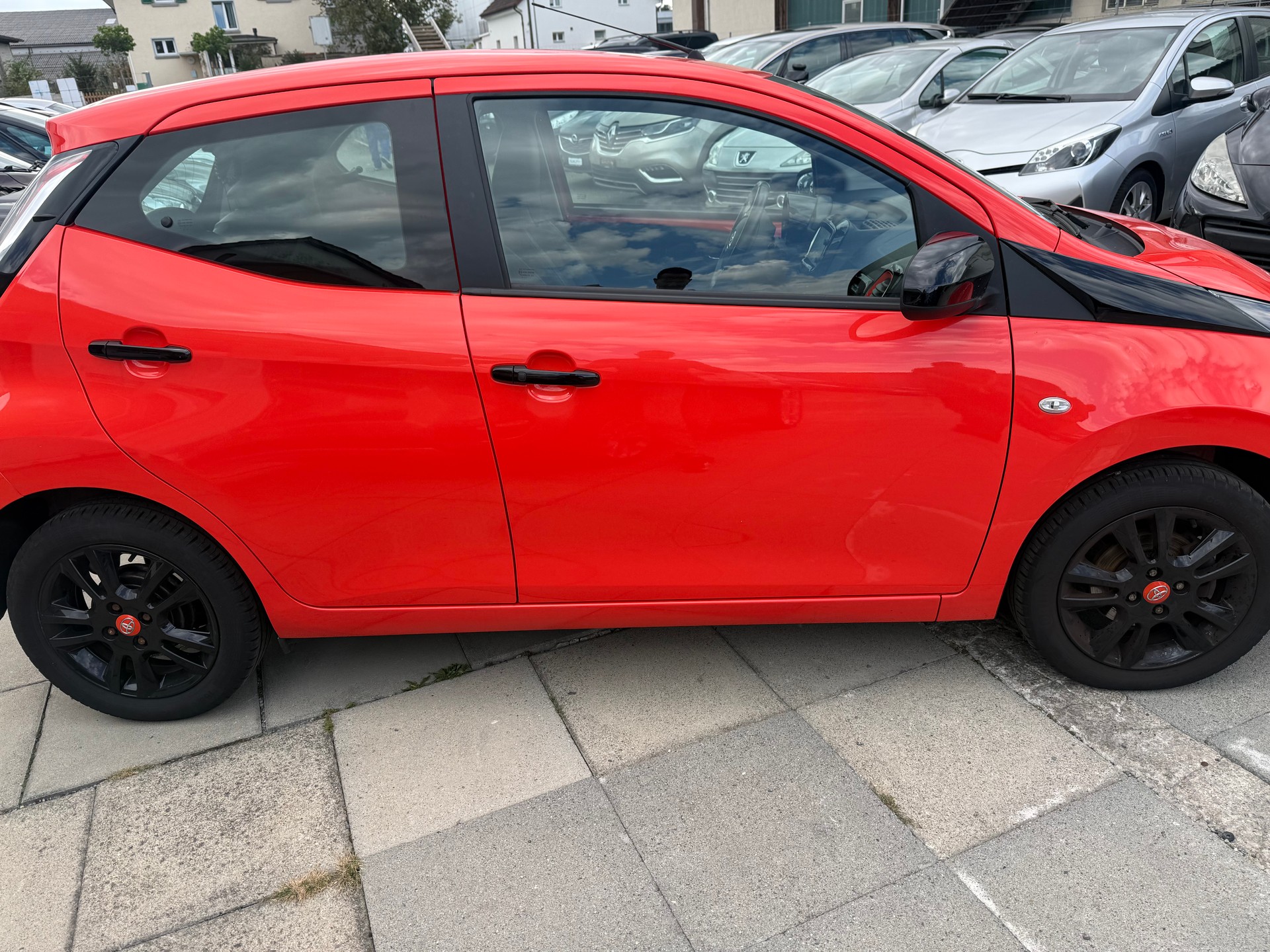 TOYOTA Aygo 1.2 VVT-i x-play-image-4