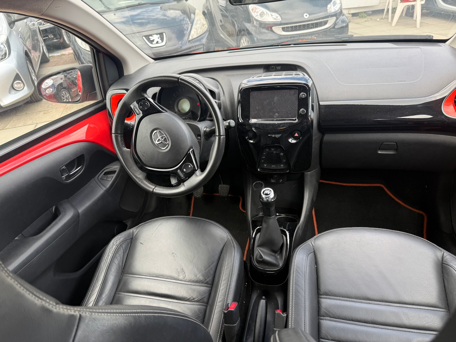 TOYOTA Aygo 1.2 VVT-i x-play-image-7