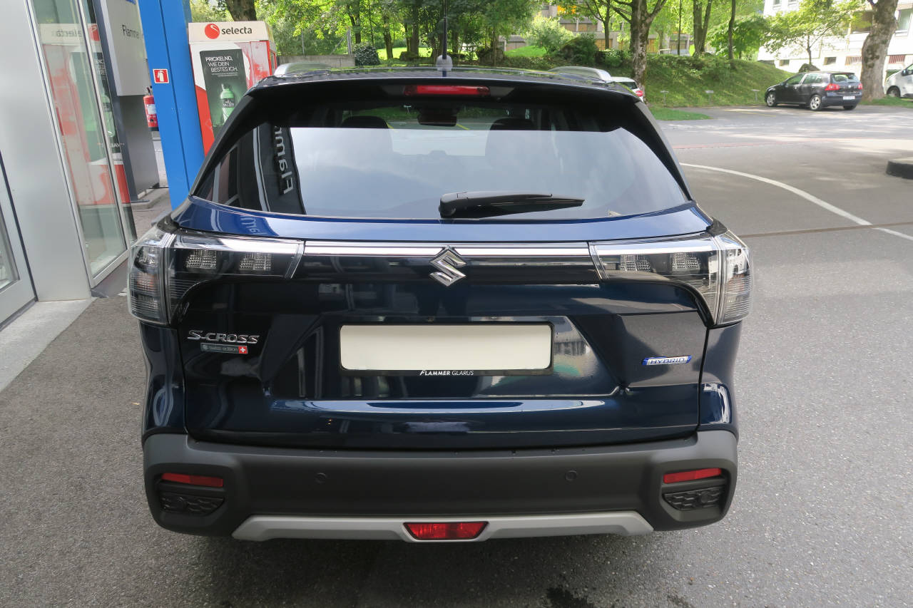 SUZUKI S-Cross 1.4 T Piz Sulai Top Hybrid 4x4-image-2
