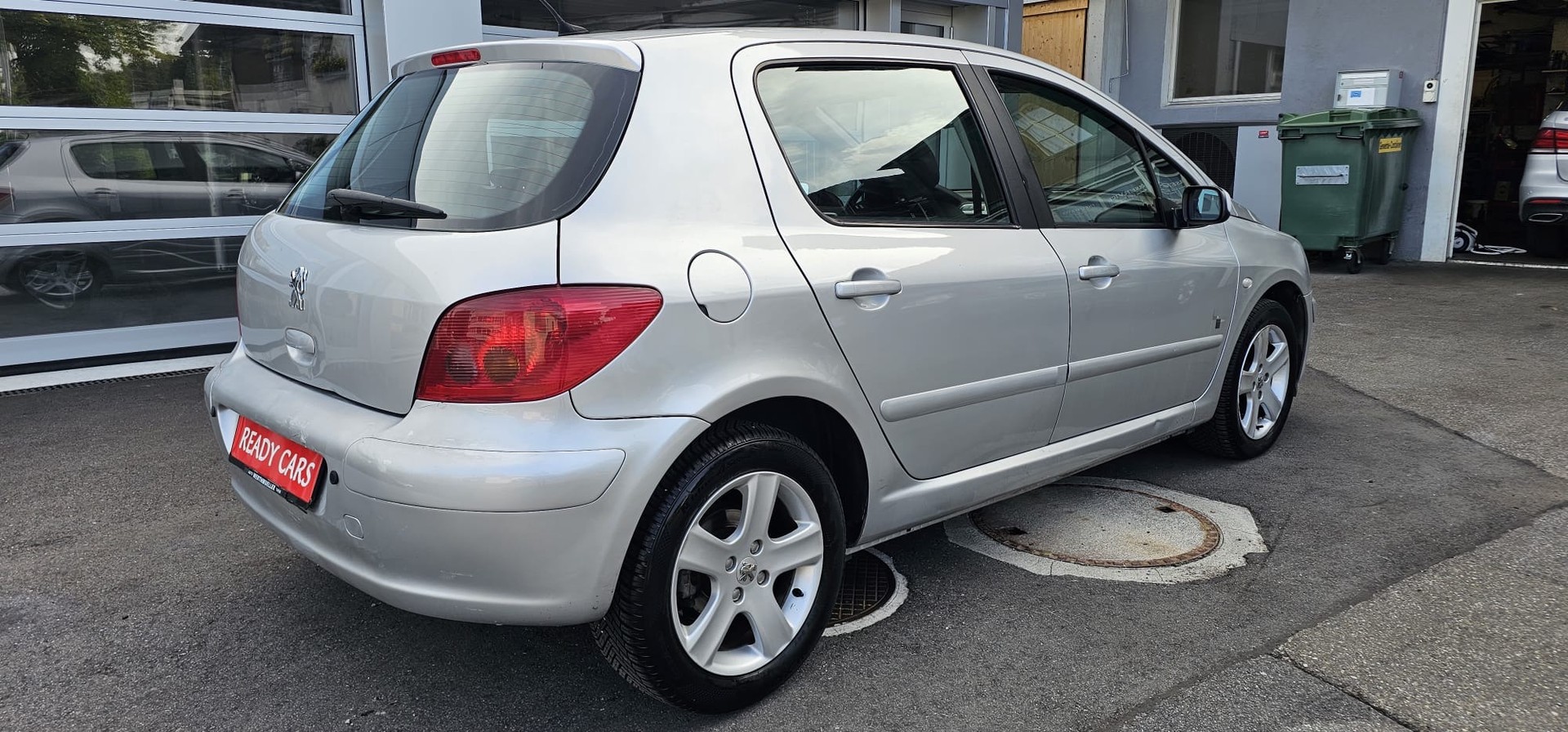 PEUGEOT 307 2.0 16V XS-image-6