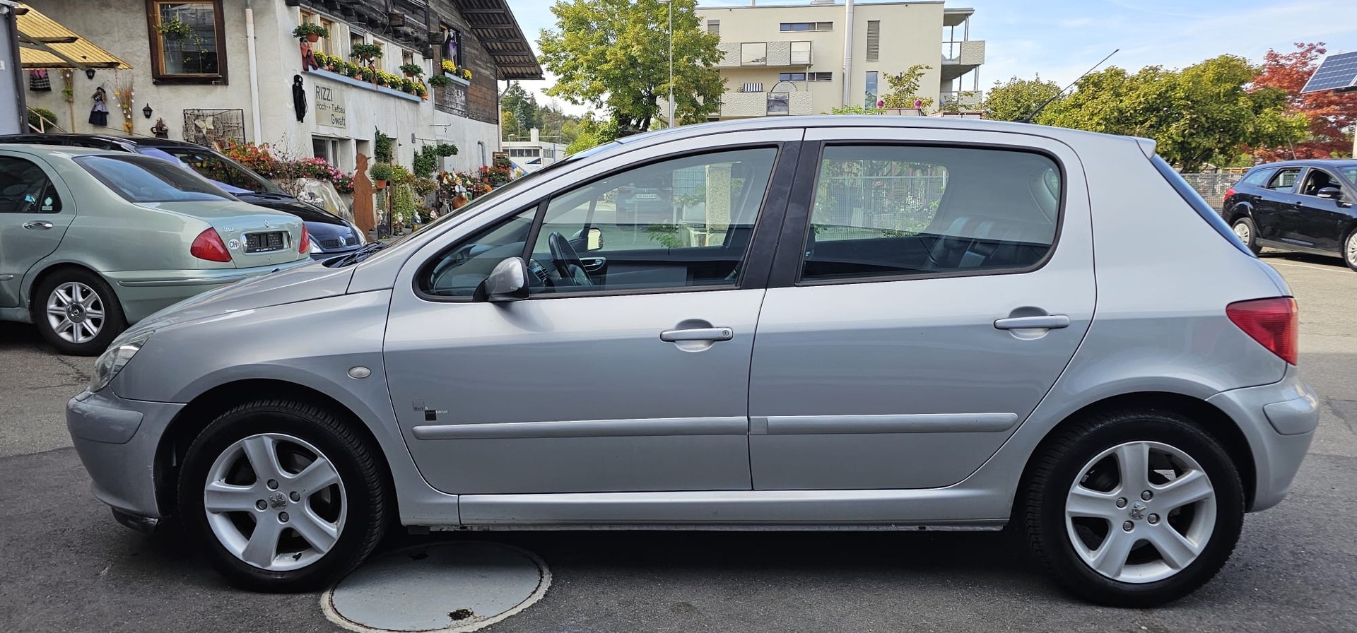 PEUGEOT 307 2.0 16V XS-image-4