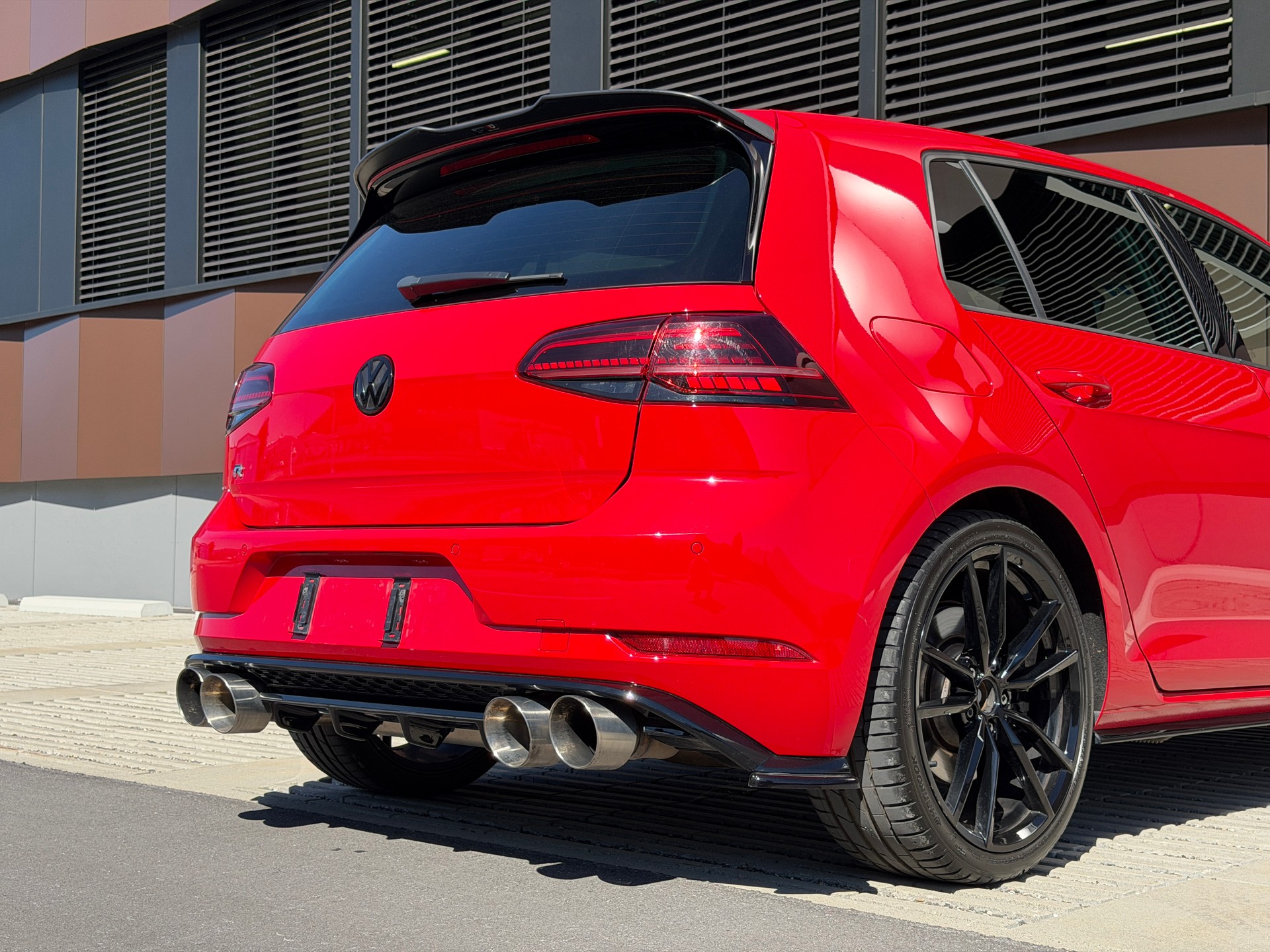 VW Golf 2.0 TSI R 4Motion DSG *ohne OPF* *JF Unlimited AGA*-image-29