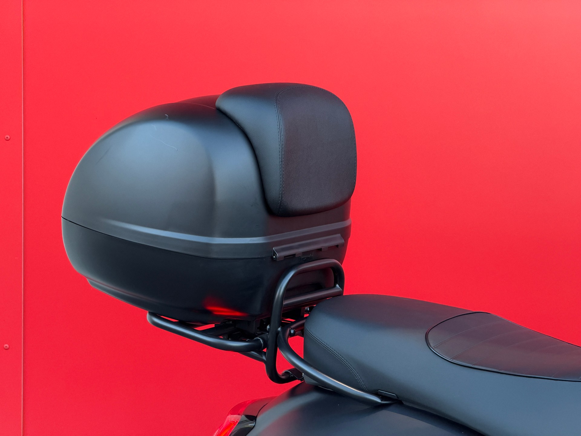 PIAGGIO Vespa GTS 300 HPE Super Notte ABS/ASR-image-7