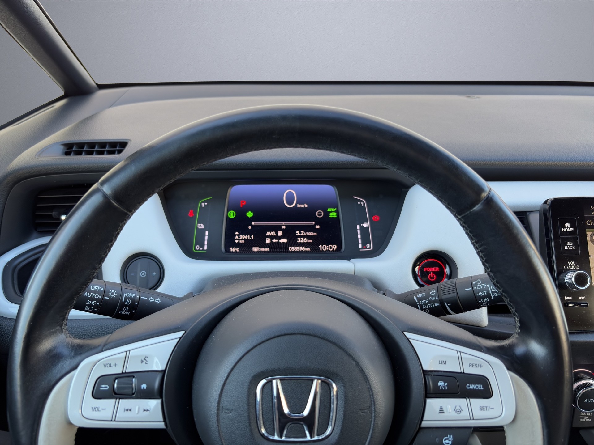 HONDA Jazz 1.5 i-MMD Executive-image-9