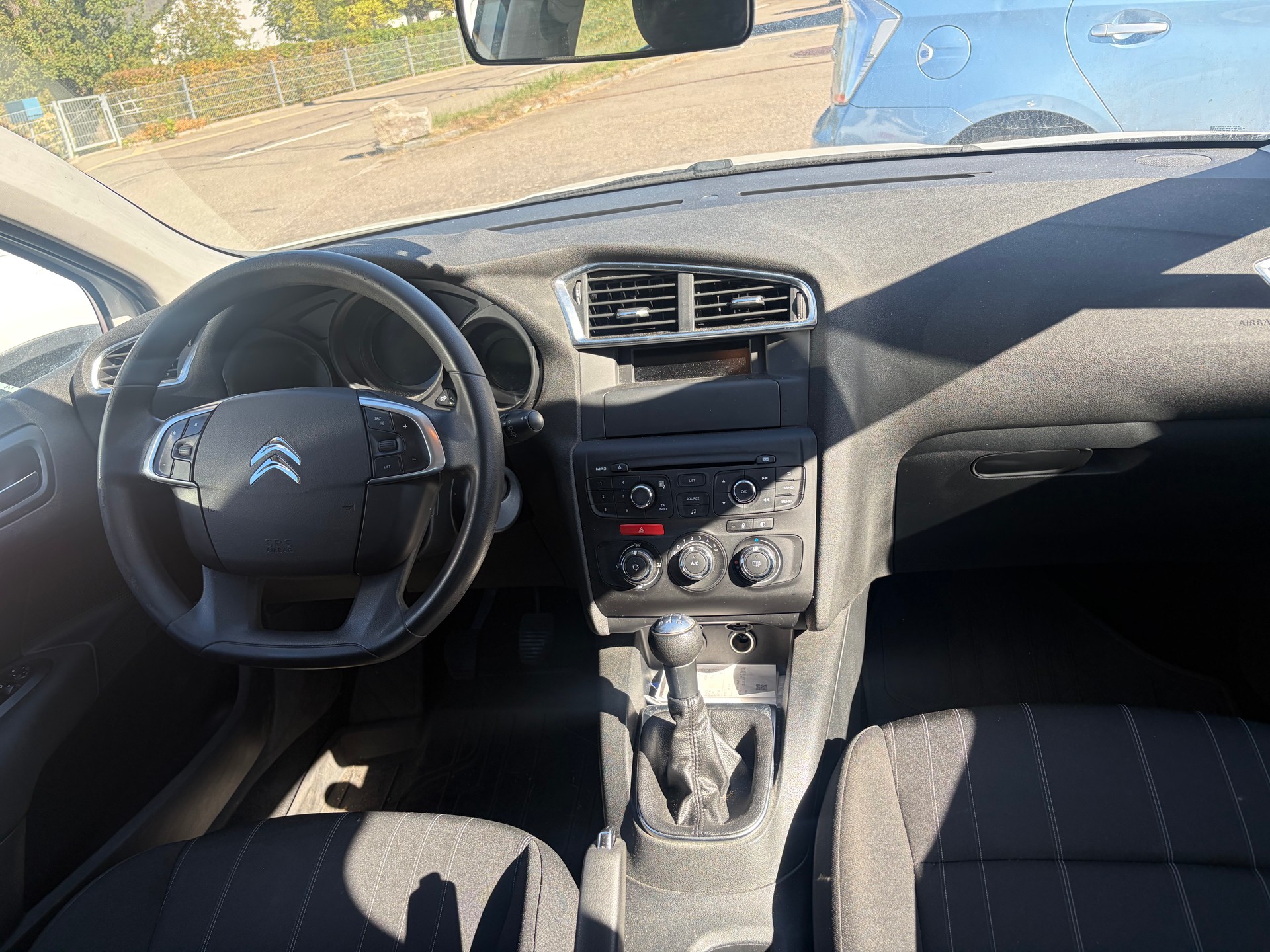 CITROEN C4 1.2 Pure Tech Feel-image-4