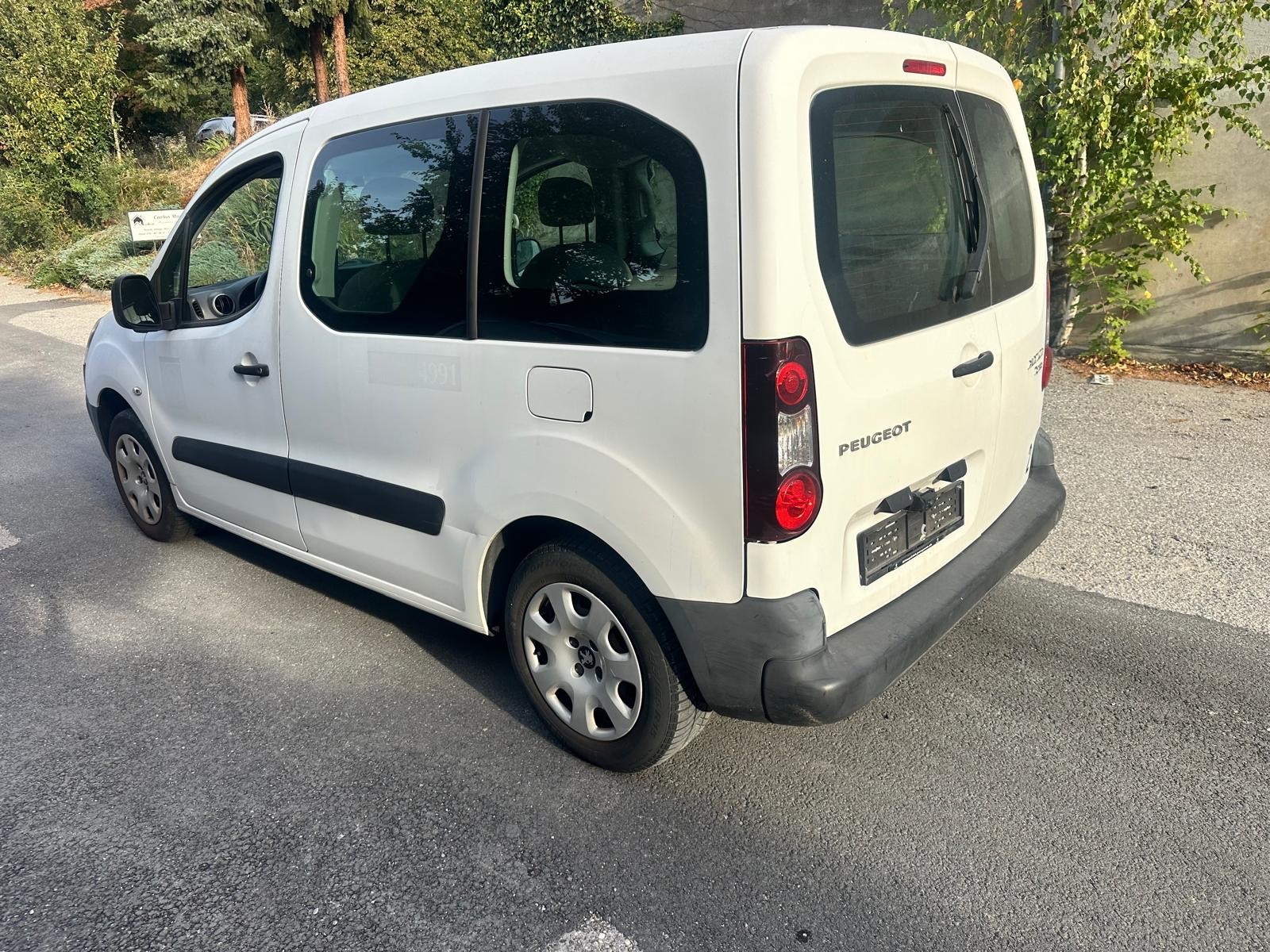 PEUGEOT Partner 1.6 VTi Active-image-2