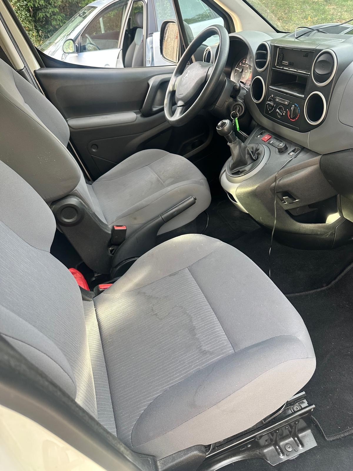 PEUGEOT Partner 1.6 VTi Active-image-6