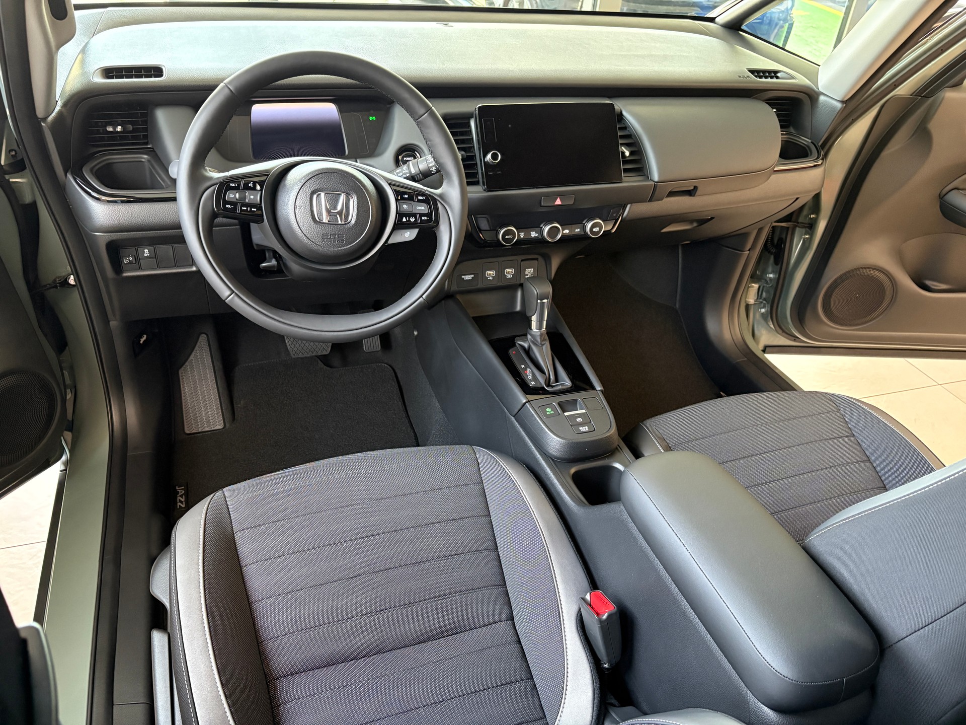 HONDA Jazz 1.5i-MMDCrosstar Advance E-CVT-image-4